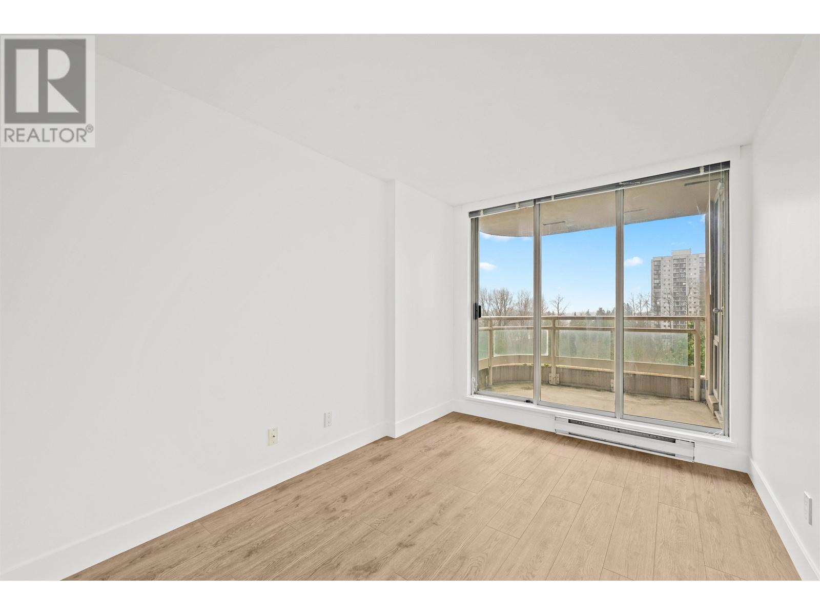 907 9623 Manchester Drive, Burnaby, British Columbia  V3N 4Y8 - Photo 13 - R2982217