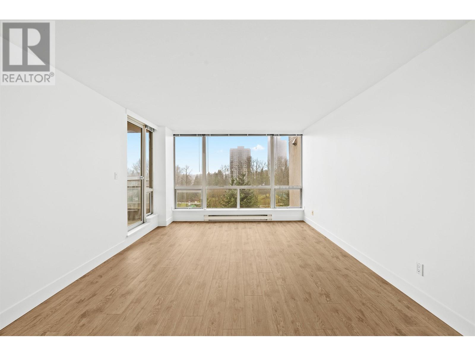 907 9623 Manchester Drive, Burnaby, British Columbia  V3N 4Y8 - Photo 9 - R2982217