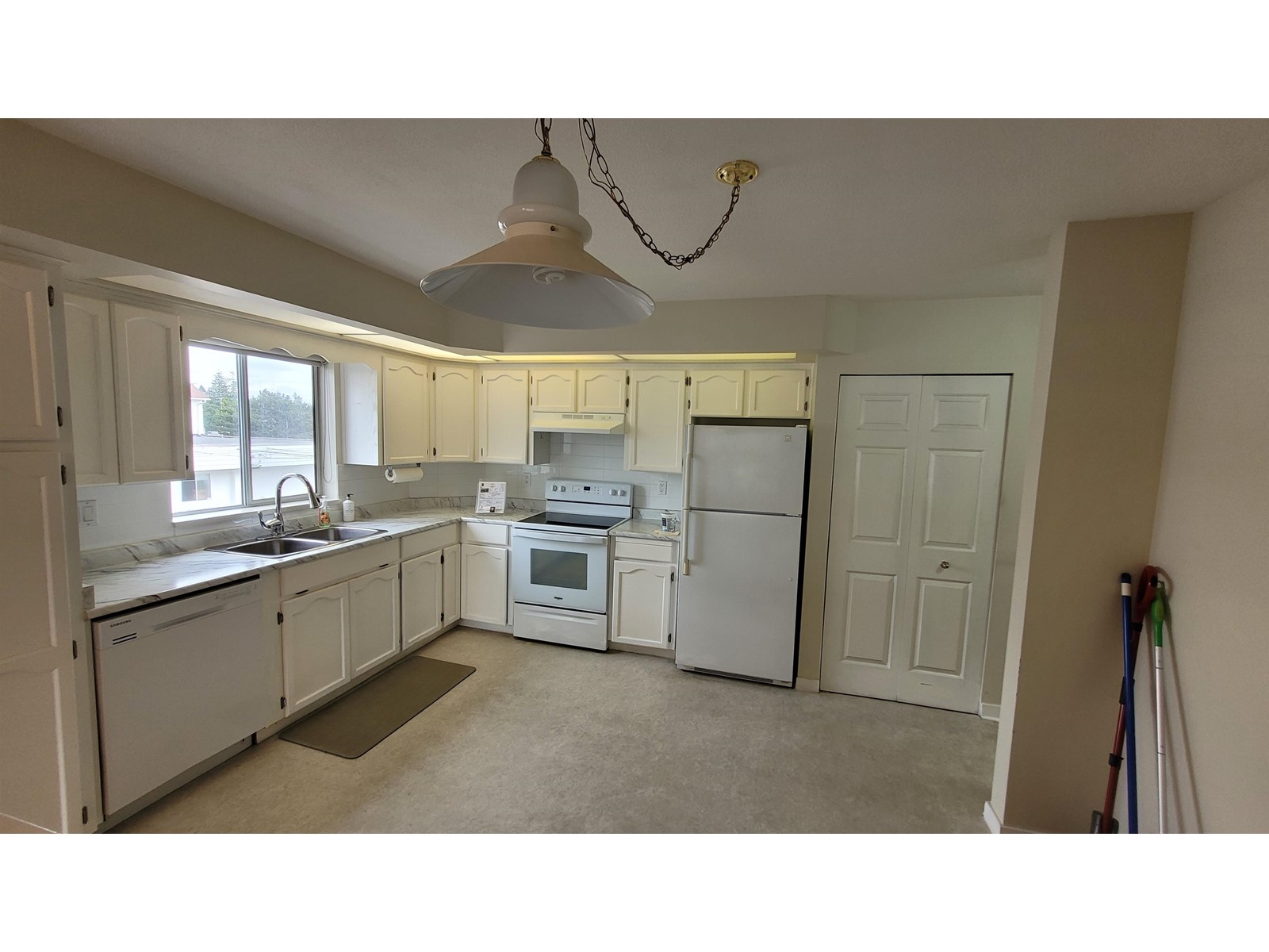 201 31930 Old Yale Road, Abbotsford, British Columbia  V2T 2C7 - Photo 7 - R2969548