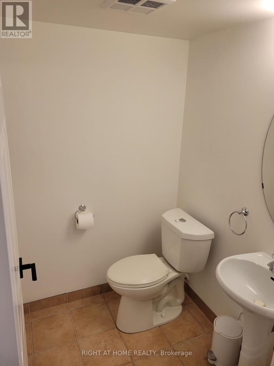 622 - 3 Ellesmere Street, Richmond Hill, Ontario  L4B 4N2 - Photo 11 - N12041844