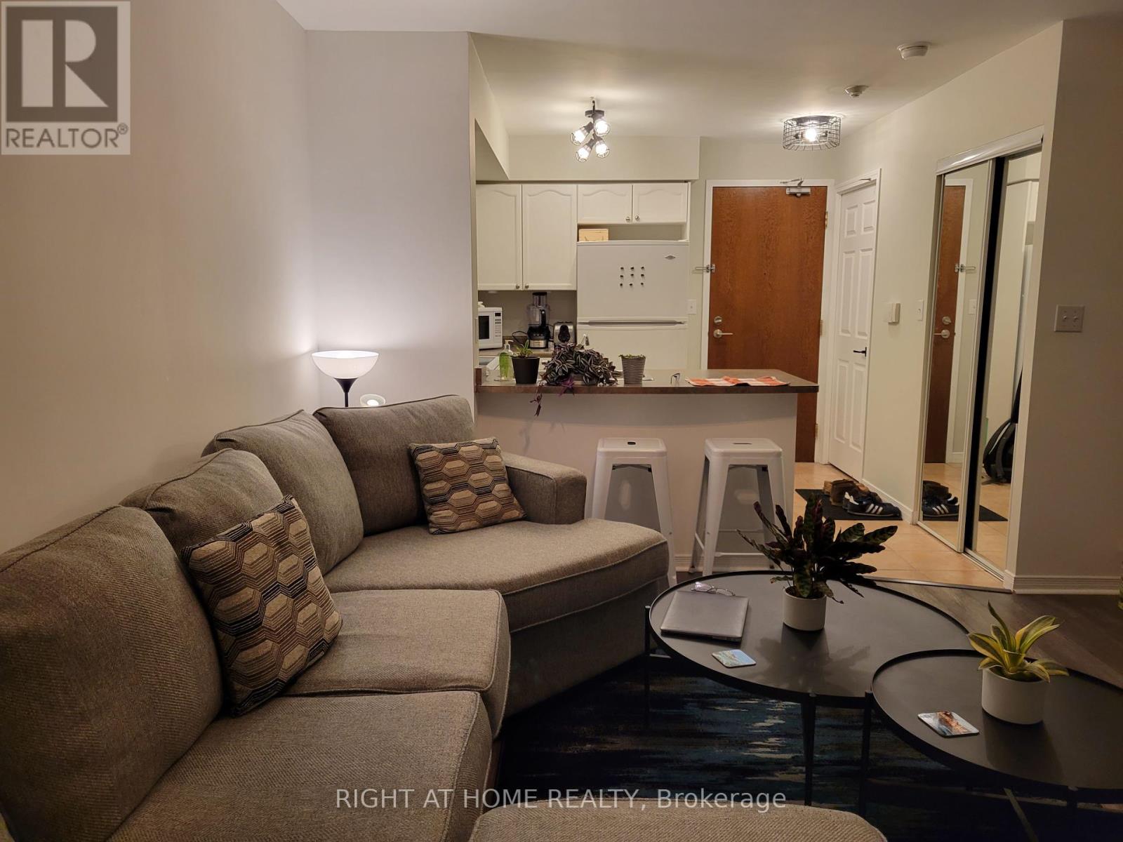 Property at 622 - 3 ELLESMERE STREET image 4