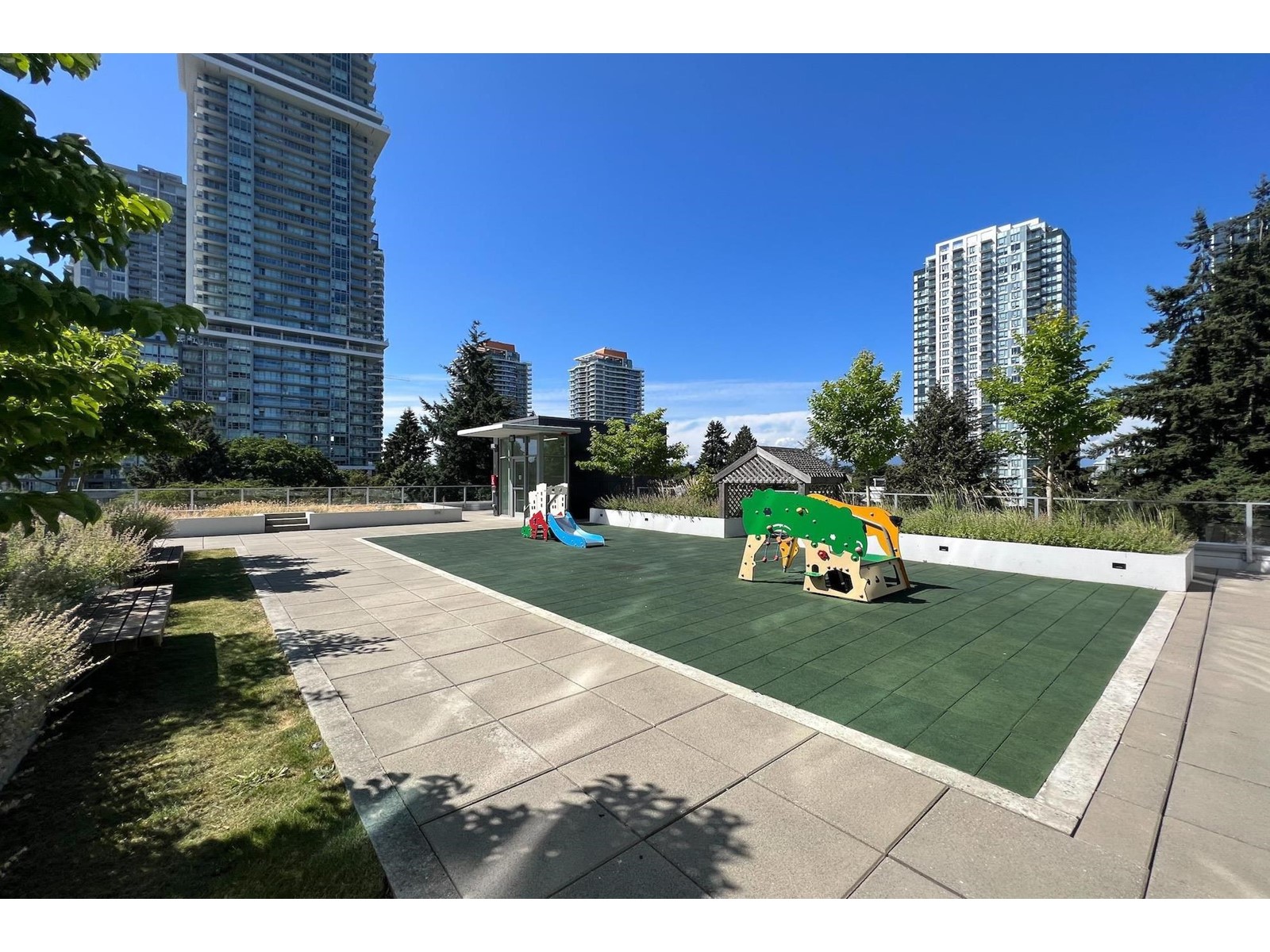 315 13438 Central Avenue, Surrey, British Columbia  V3T 0N2 - Photo 34 - R2982235