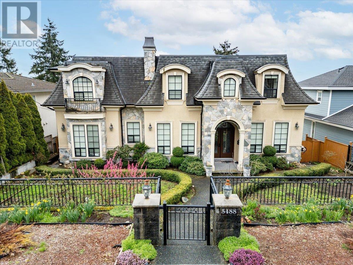 5488 Ewart Street, Burnaby, British Columbia  V5J 2W4 - Photo 2 - R2981918