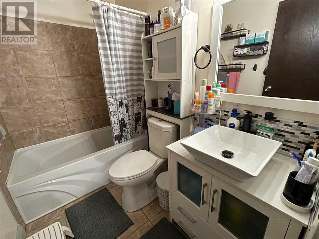 186 Sutherland Avenue, Hinton, Alberta  T7V 1L6 - Photo 20 - A2195198