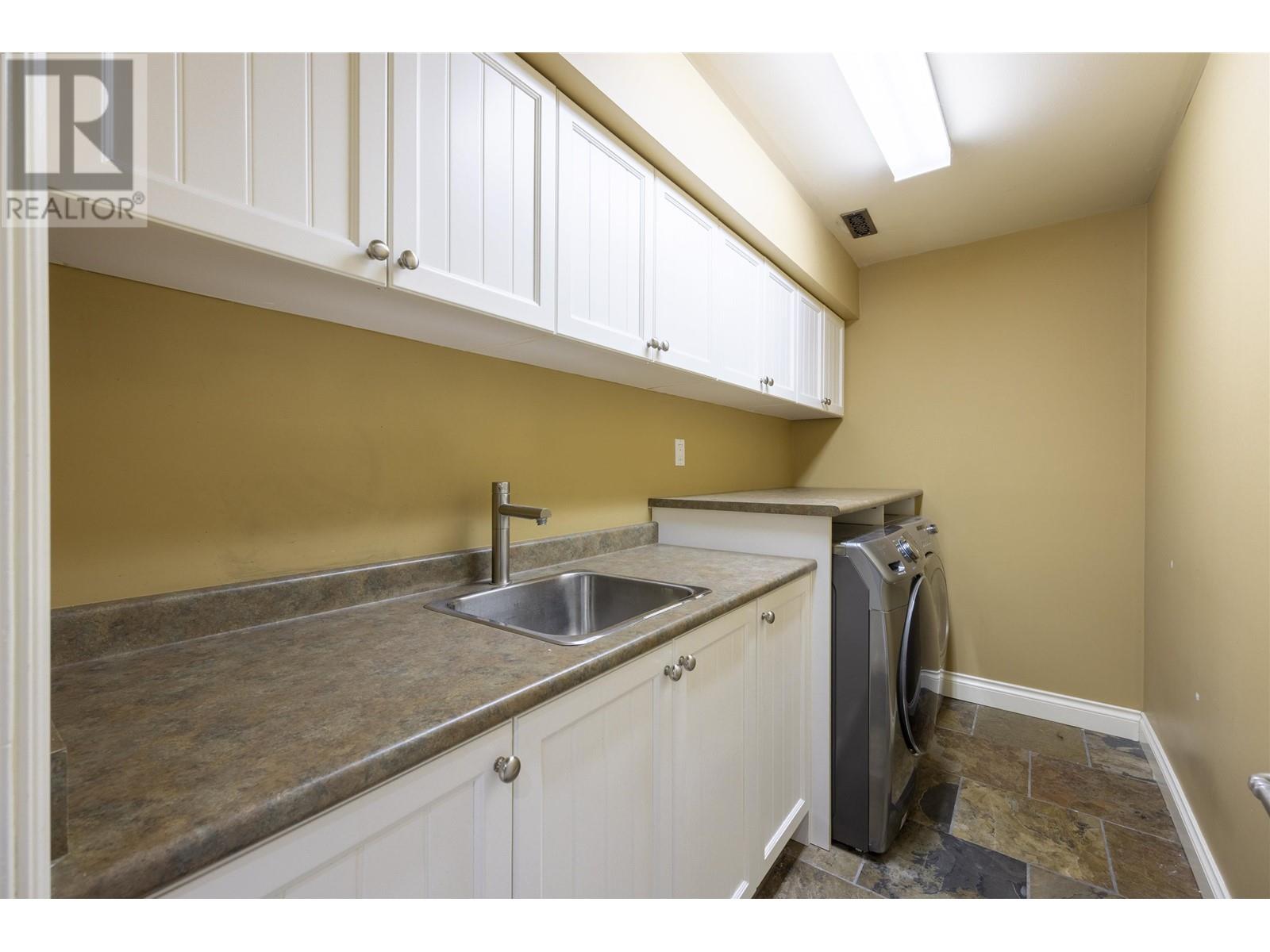 5388 Rugby Street, Burnaby, British Columbia  V5E 2N1 - Photo 30 - R2982195