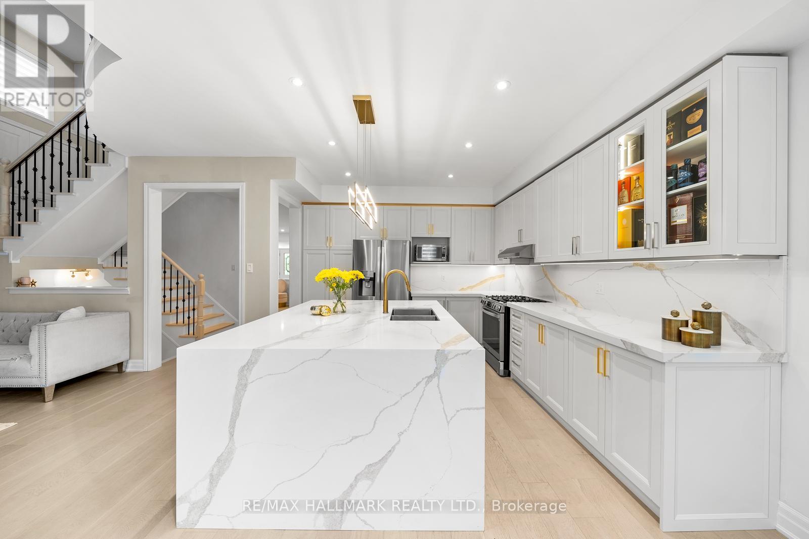 Property at 101 RAVINE EDGE DRIVE image 4