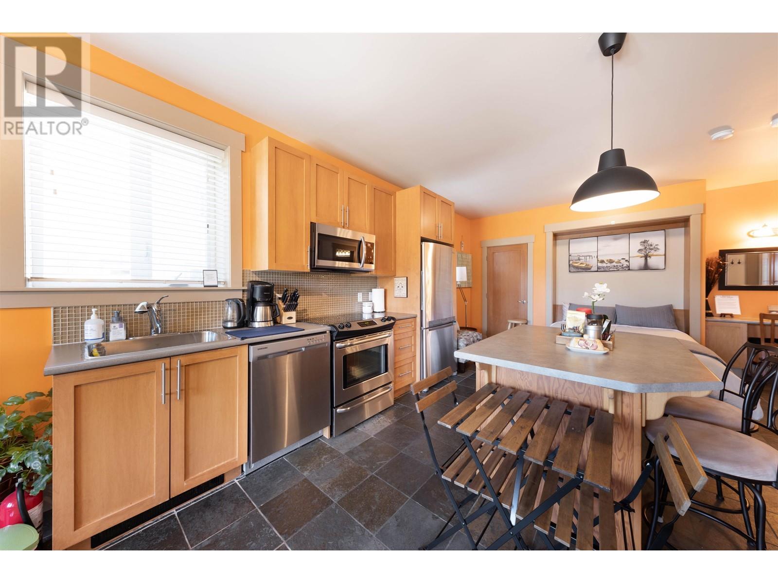 5936 Barnacle Street, Sechelt, British Columbia  V7Z 0V4 - Photo 19 - R2982141