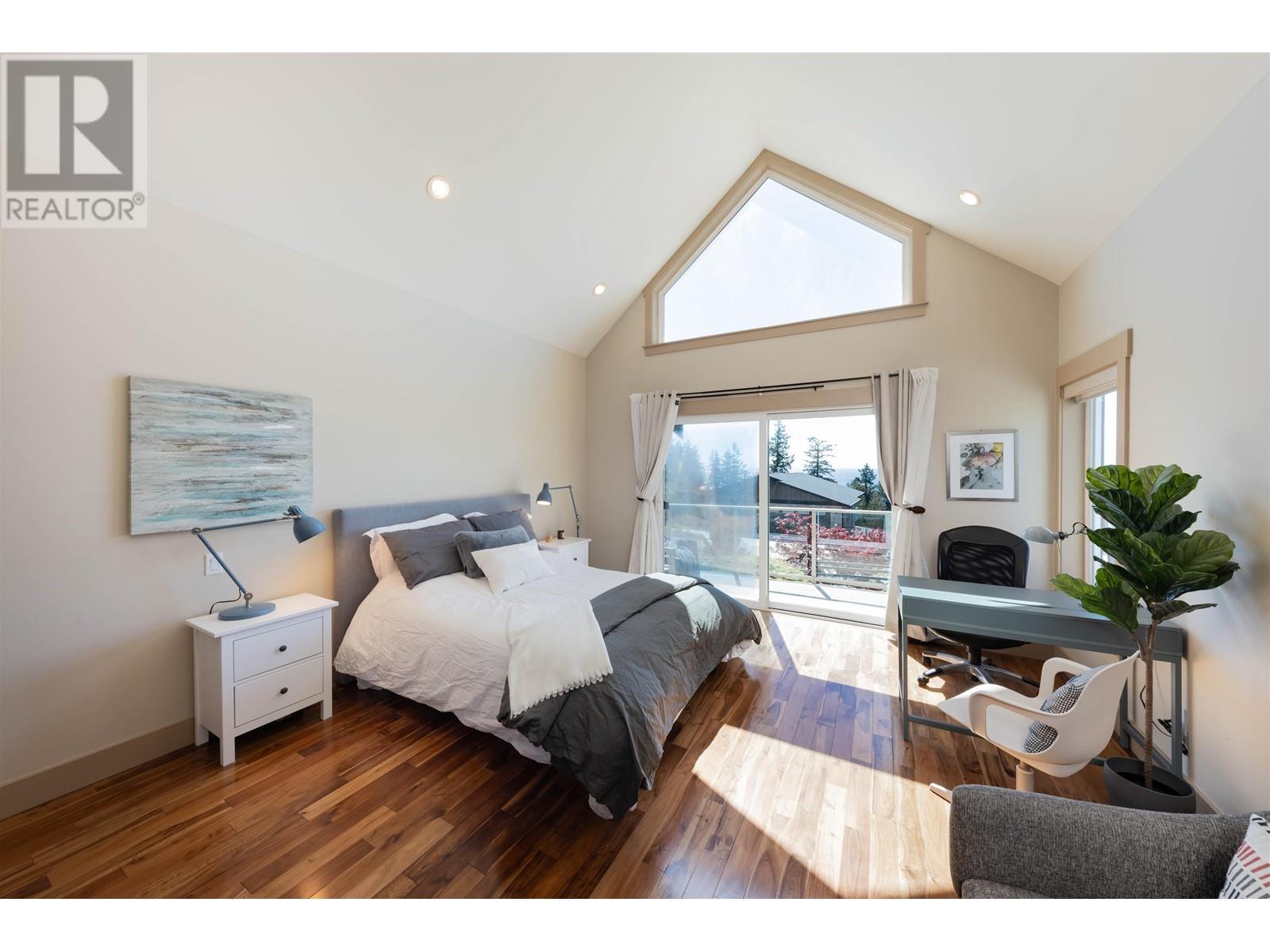5936 Barnacle Street, Sechelt, British Columbia  V7Z 0V4 - Photo 14 - R2982141