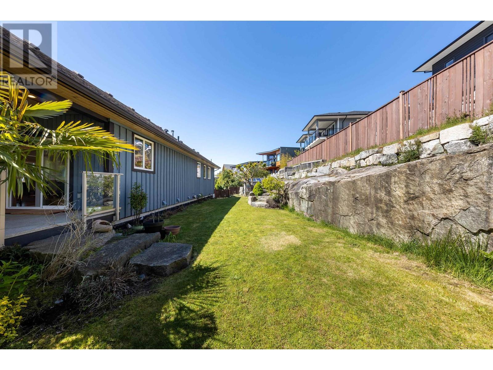 5936 Barnacle Street, Sechelt, British Columbia  V7Z 0V4 - Photo 29 - R2982141