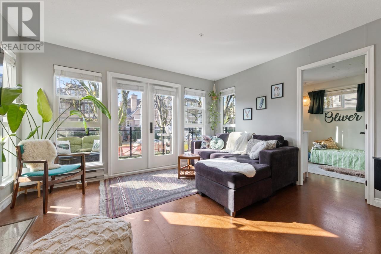 208 611 W 13th Avenue, Vancouver, British Columbia  V5Z 1N8 - Photo 2 - R2978186
