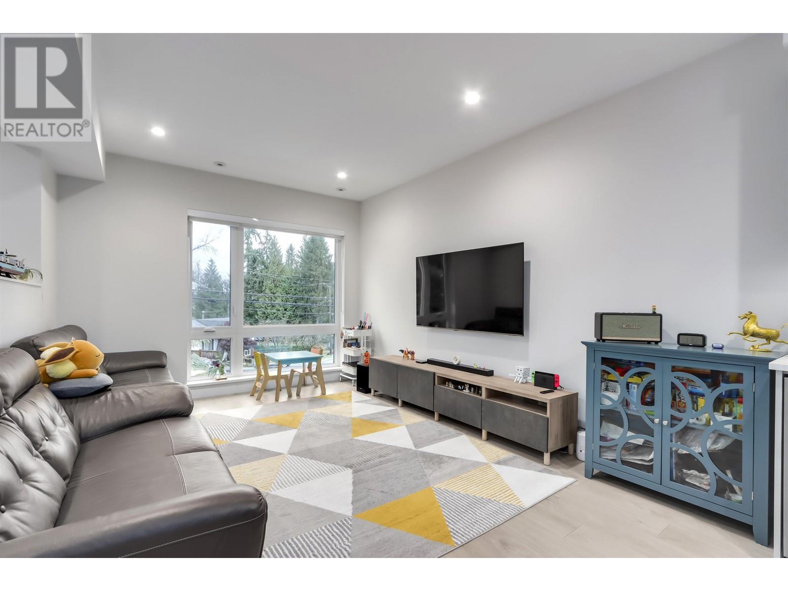 3 50 Seaview Drive, Port Moody, British Columbia  V3H 0N2 - Photo 3 - R2981939