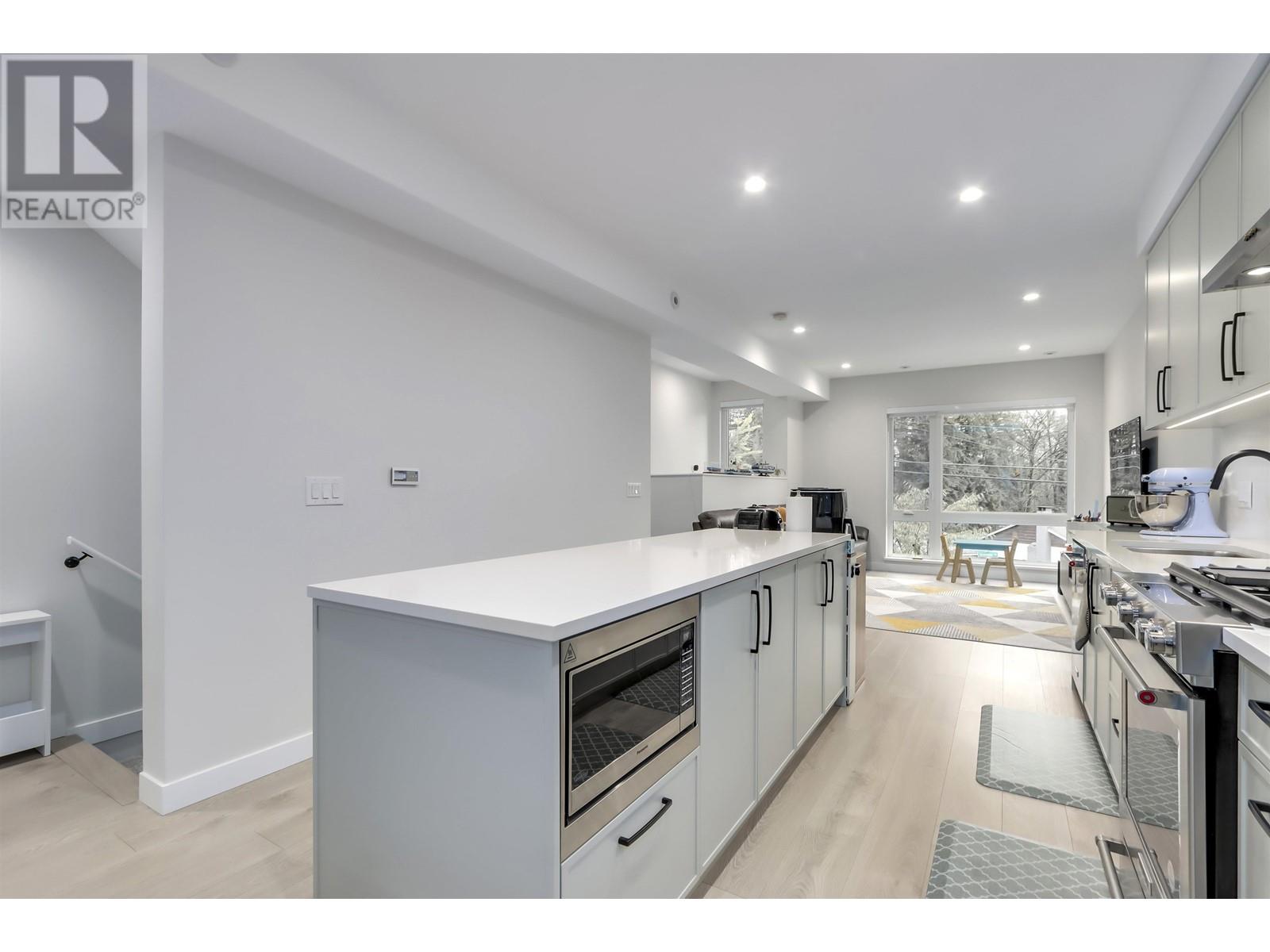 3 50 Seaview Drive, Port Moody, British Columbia  V3H 0N2 - Photo 11 - R2981939