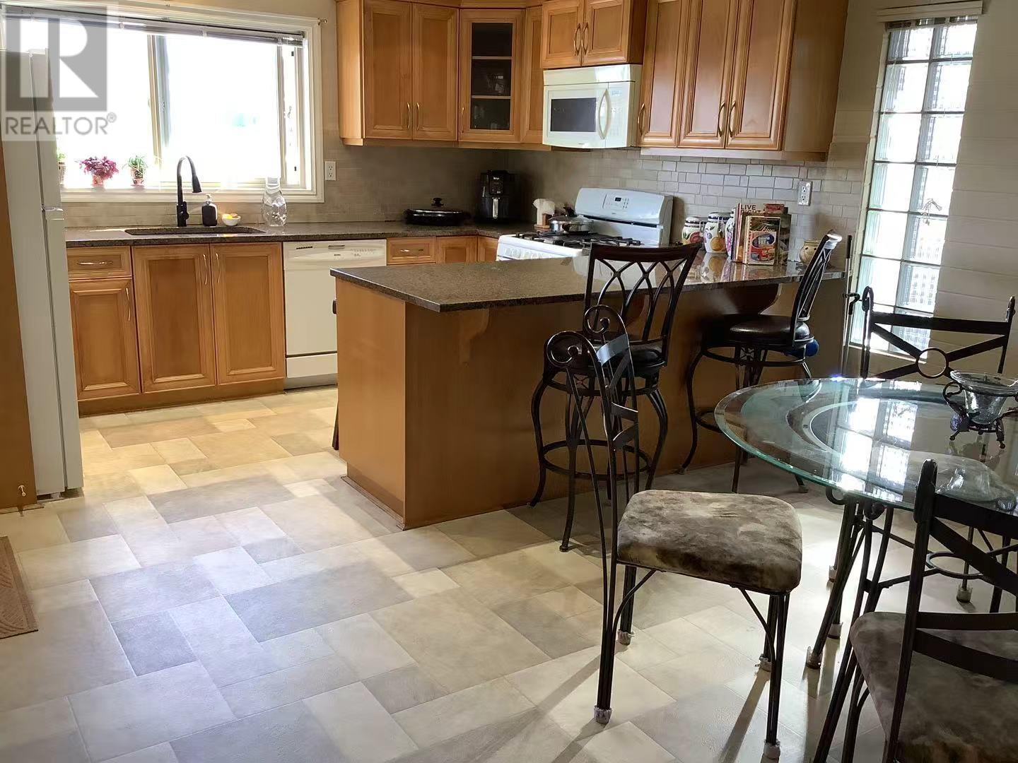 840 E 38th Avenue, Vancouver, British Columbia  V5W 1J3 - Photo 9 - R2982062