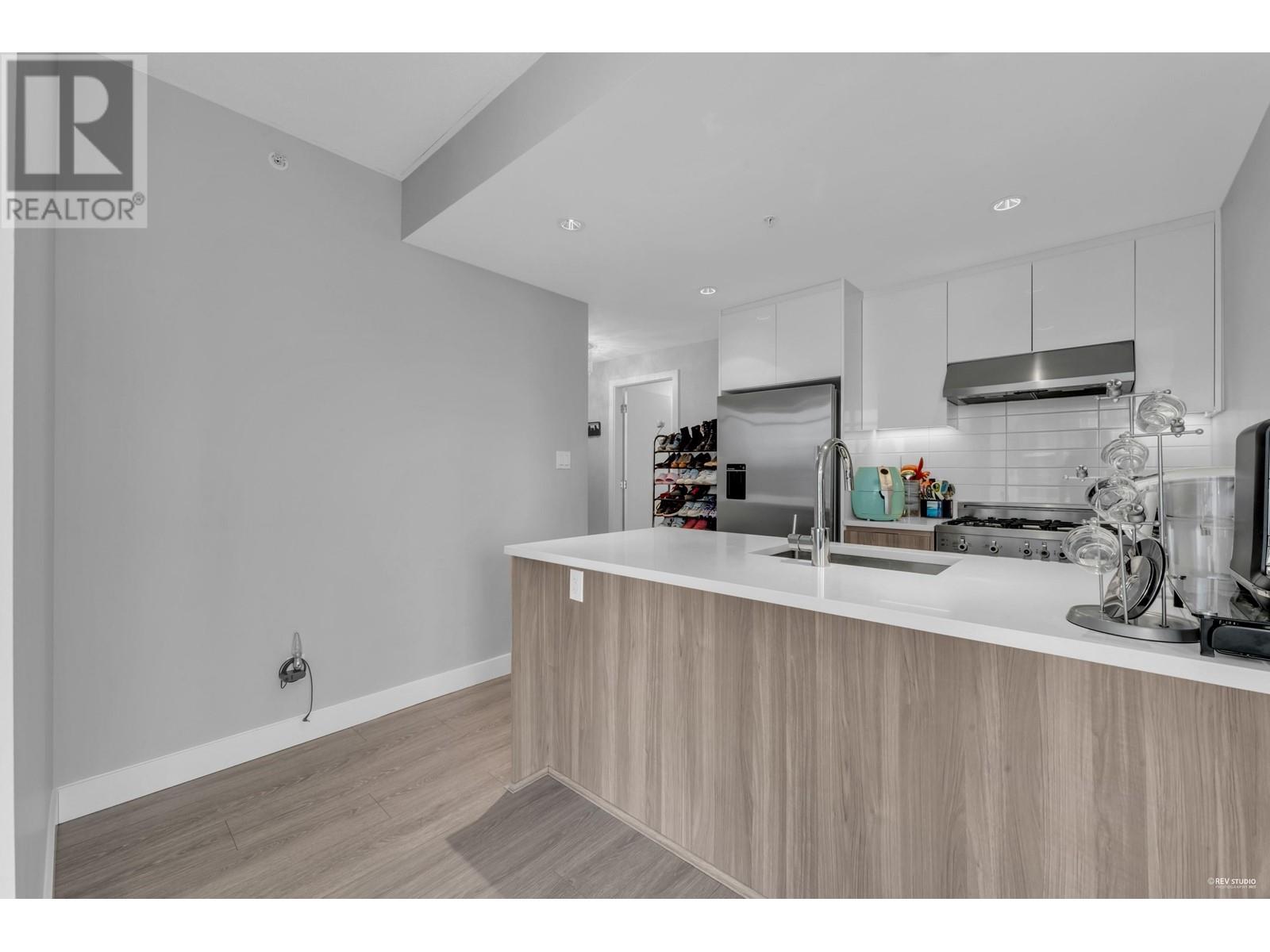806 4900 Lennox Lane, Burnaby, British Columbia  V5H 0G9 - Photo 15 - R2981891