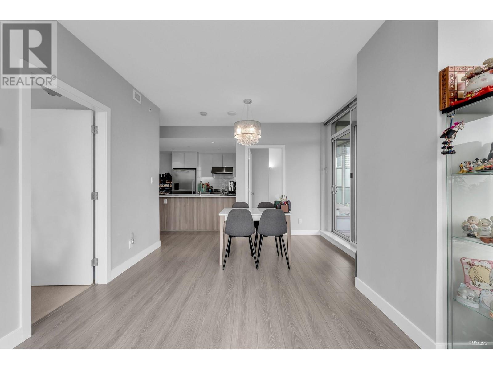 806 4900 Lennox Lane, Burnaby, British Columbia  V5H 0G9 - Photo 7 - R2981891