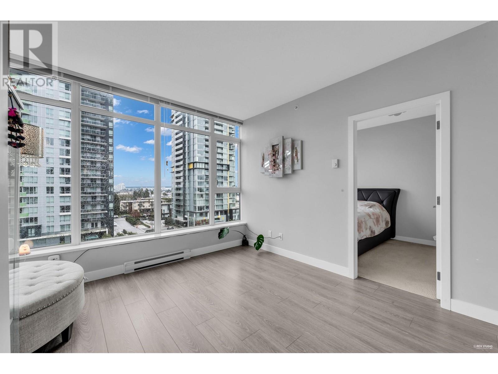 806 4900 Lennox Lane, Burnaby, British Columbia  V5H 0G9 - Photo 3 - R2981891