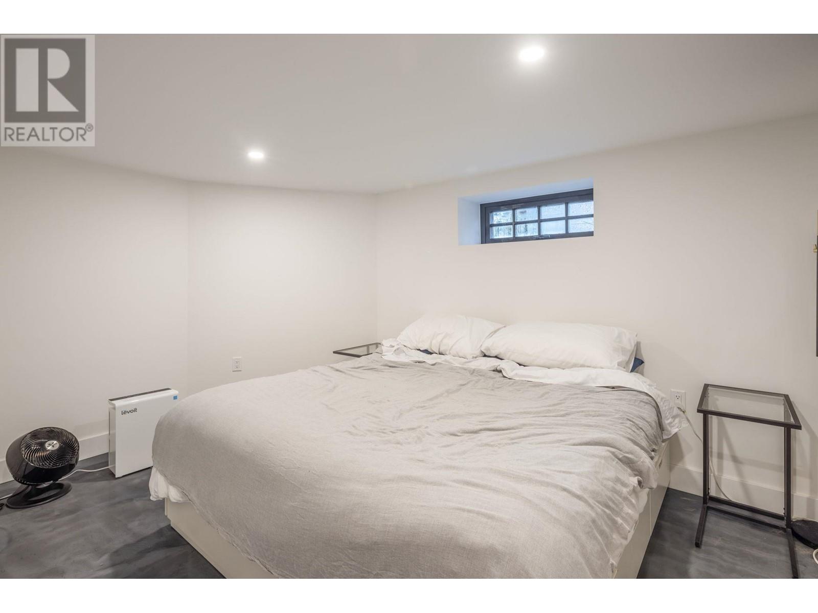 614 Fourth Avenue, New Westminster, British Columbia  V3M 1S4 - Photo 33 - R2981486