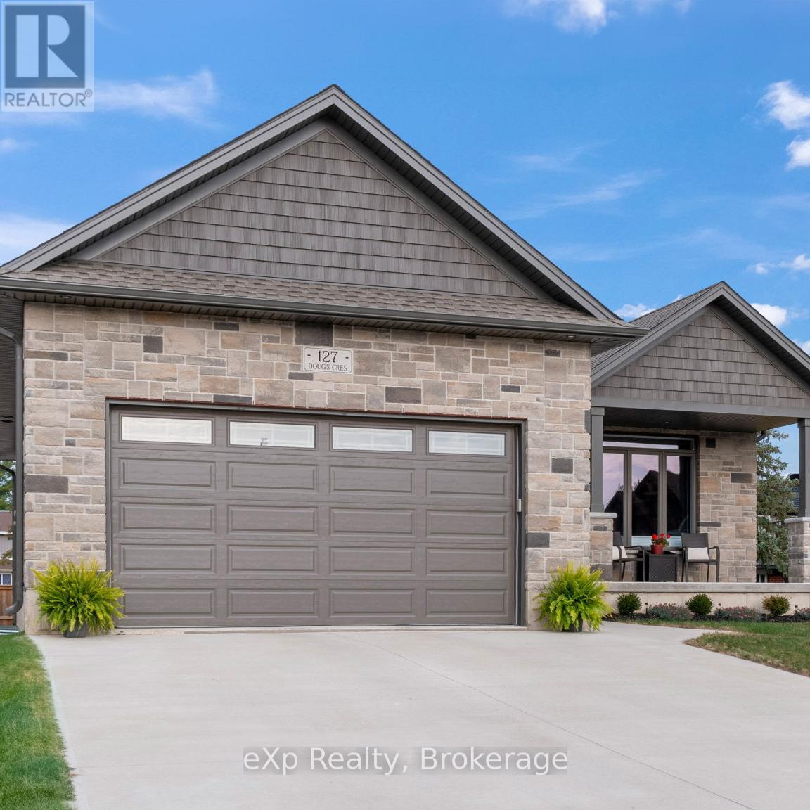 127 DOUGS CRESCENT, Wellington North, Ontario