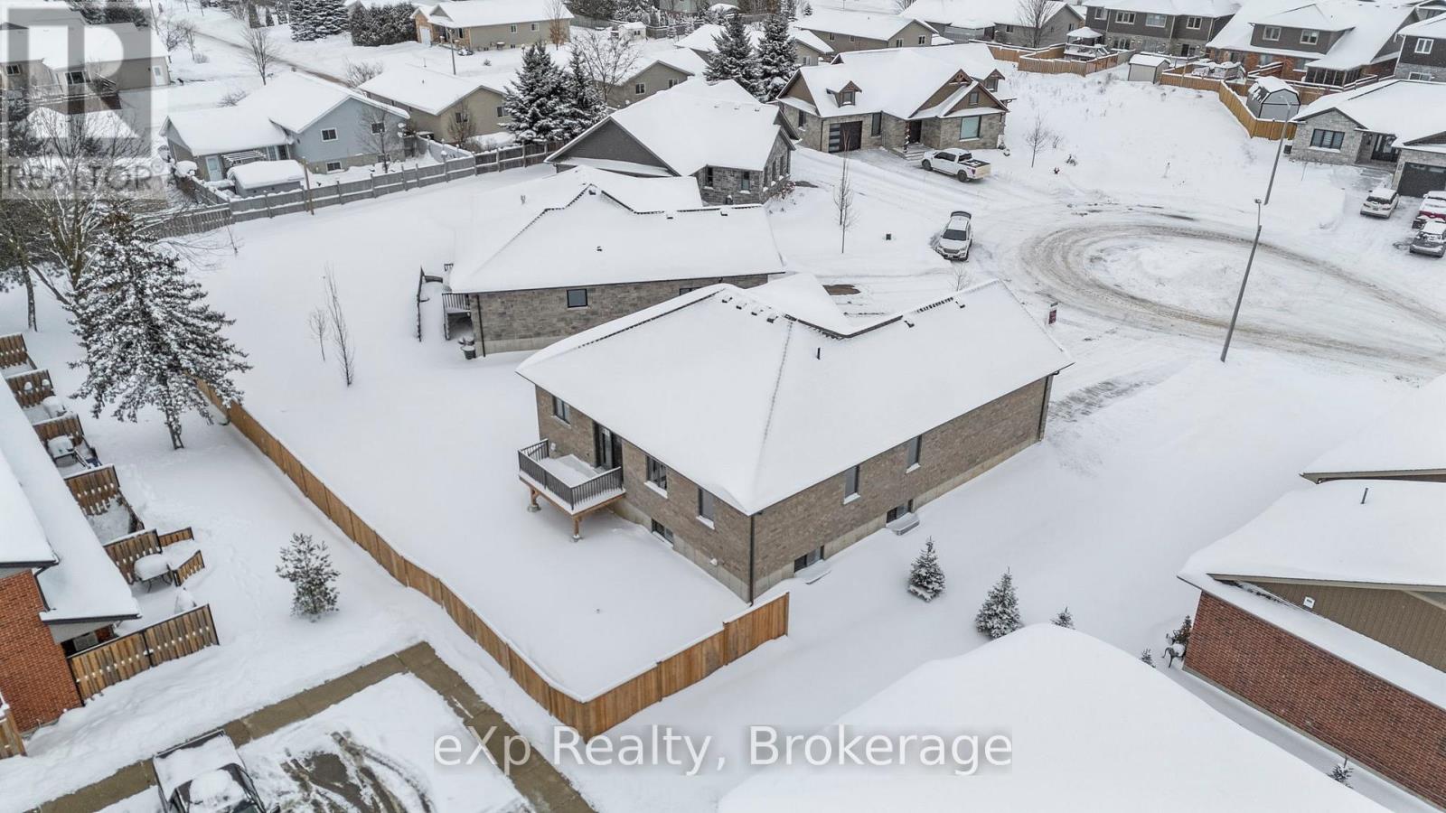 127 Dougs Crescent, Wellington North, Ontario  N0G 2L4 - Photo 35 - X12041953