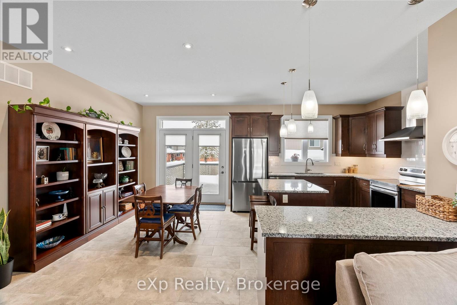127 Dougs Crescent, Wellington North, Ontario  N0G 2L4 - Photo 7 - X12041953