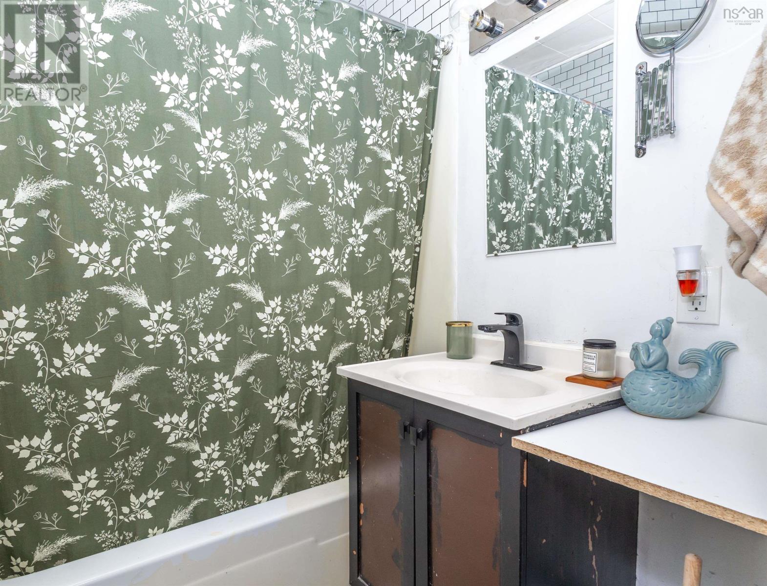 71 Catherine Street, Whitney Pier, Nova Scotia  B1N 2W2 - Photo 17 - 202505816