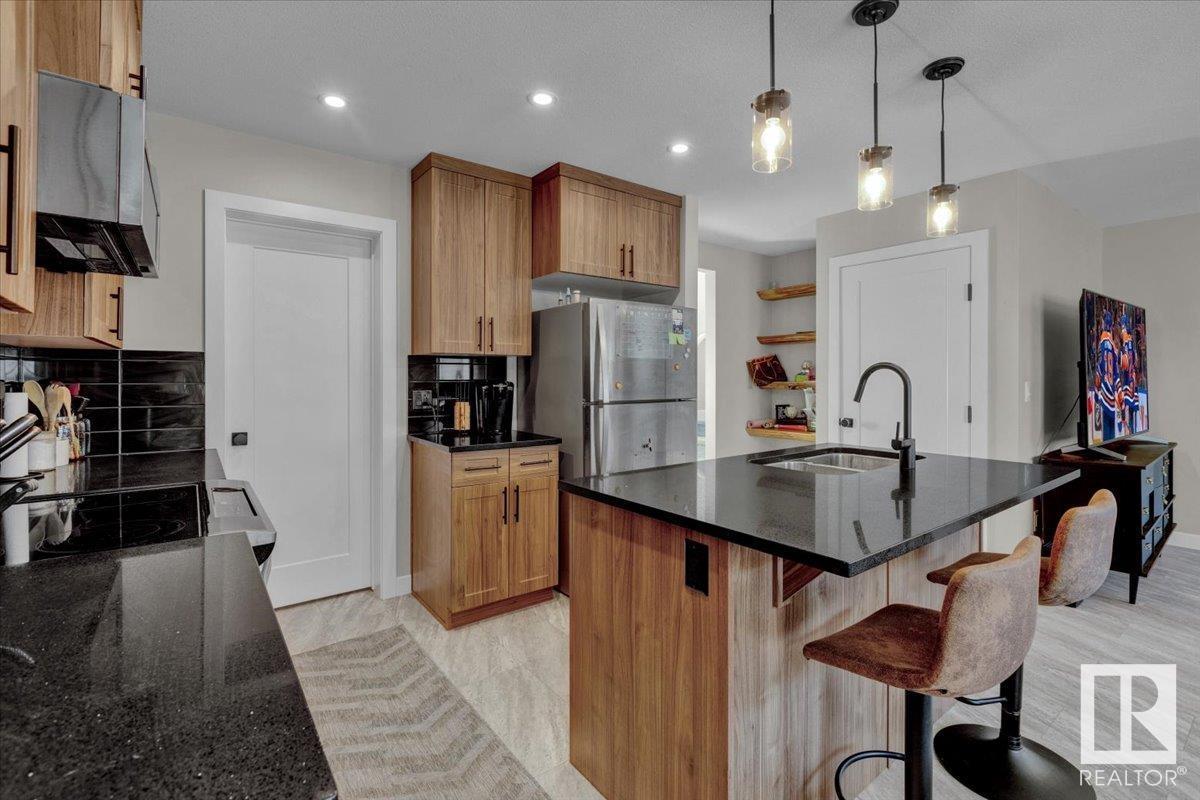 Property at 5106 LARK CR NW image 2