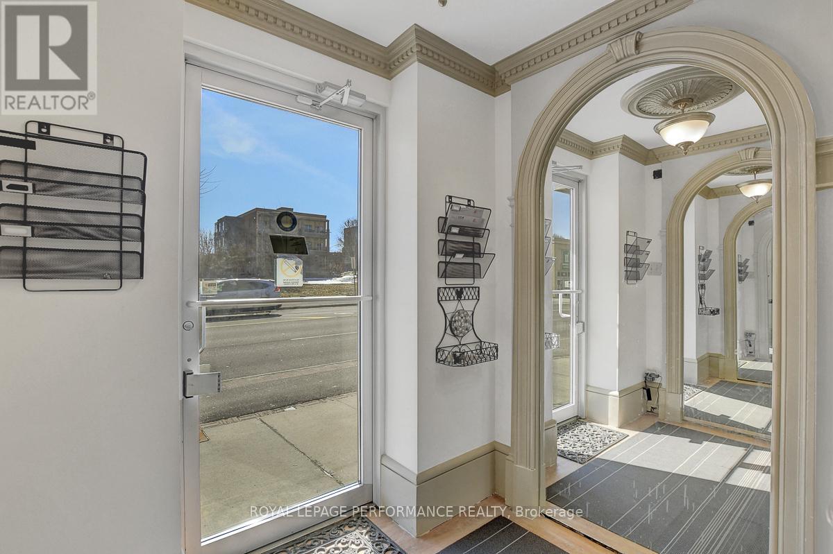 255 Montreal Road, Ottawa, Ontario  K1L 6C4 - Photo 2 - X12041940