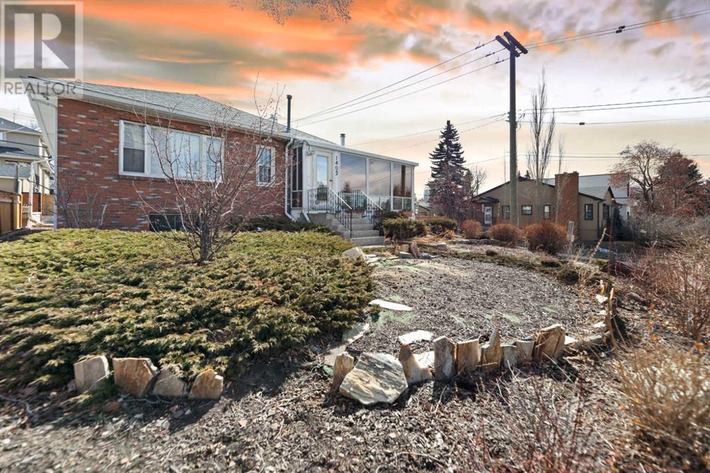 Property at 1402 Crescent Road NW image 3