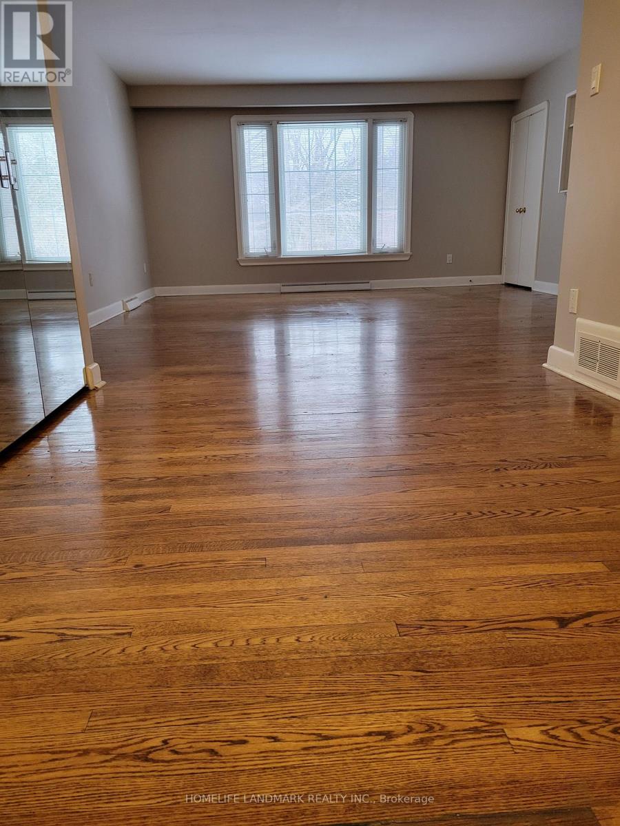 42 Saintfield Avenue, Toronto, Ontario  M3C 2M6 - Photo 13 - C11995007