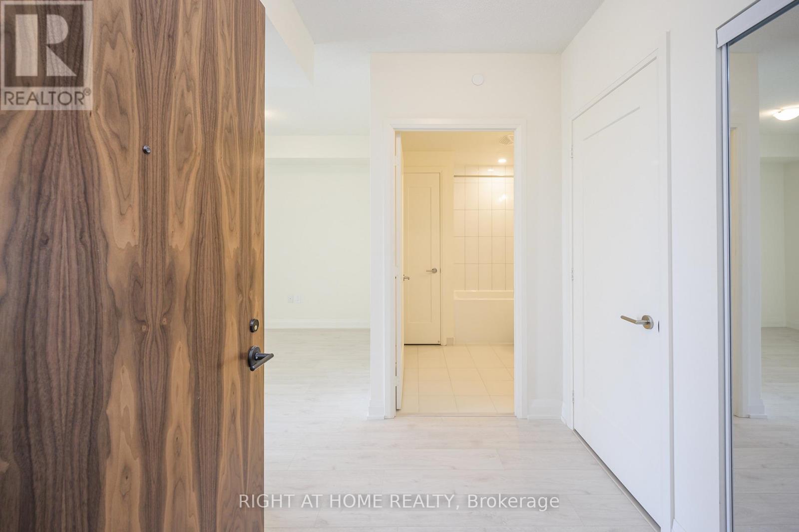 Property at 605 - 509 DUNDAS STREET W image 5