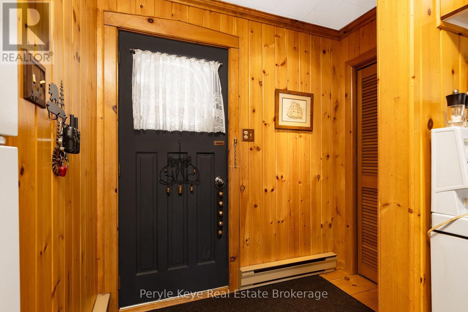1019 Raspberry Lane, Lake Of Bays, Ontario  P0A 1H0 - Photo 13 - X12041973