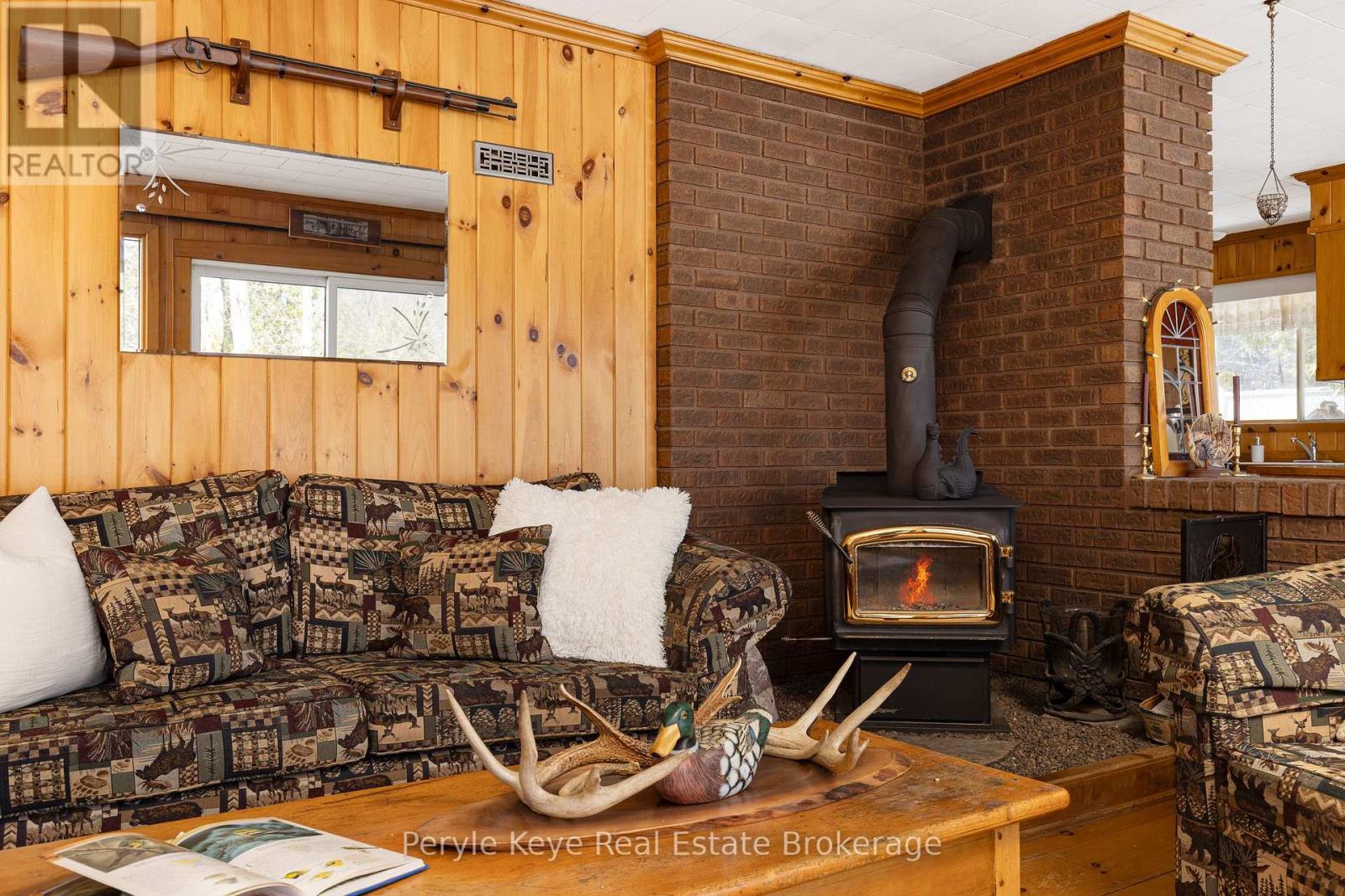 1019 Raspberry Lane, Lake Of Bays, Ontario  P0A 1H0 - Photo 27 - X12041973