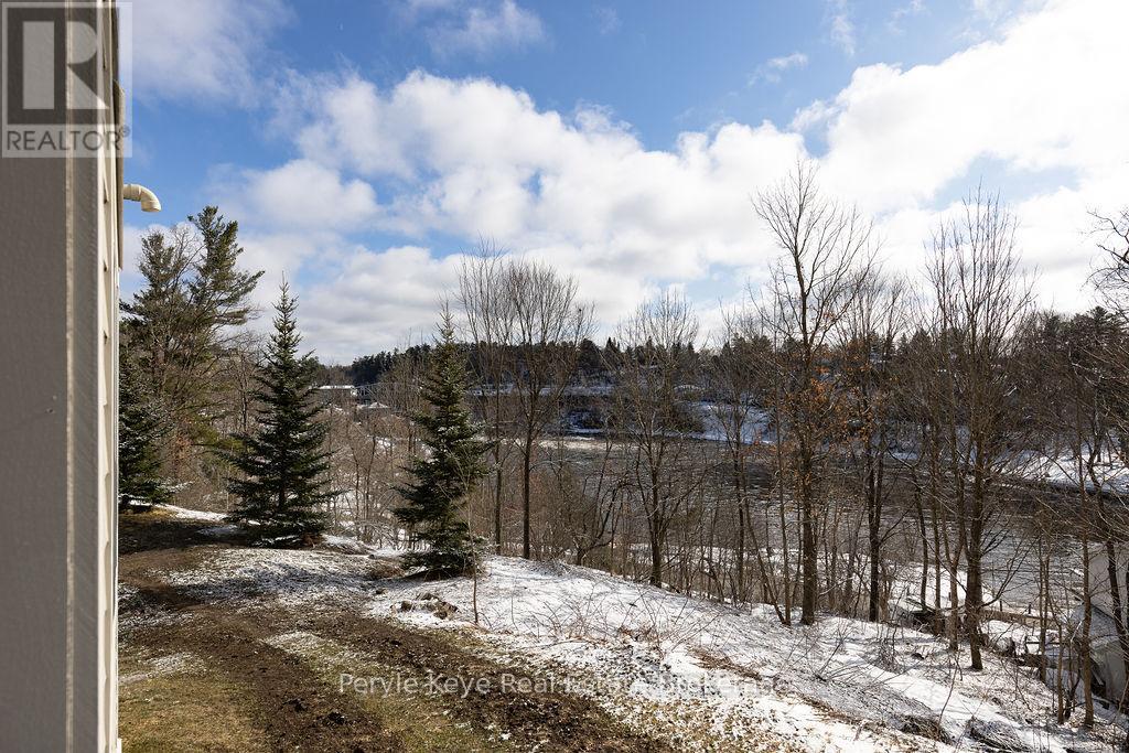 Gl6 - 10b Kimberley Avenue, Bracebridge, Ontario  P1L 0A6 - Photo 4 - X12041993