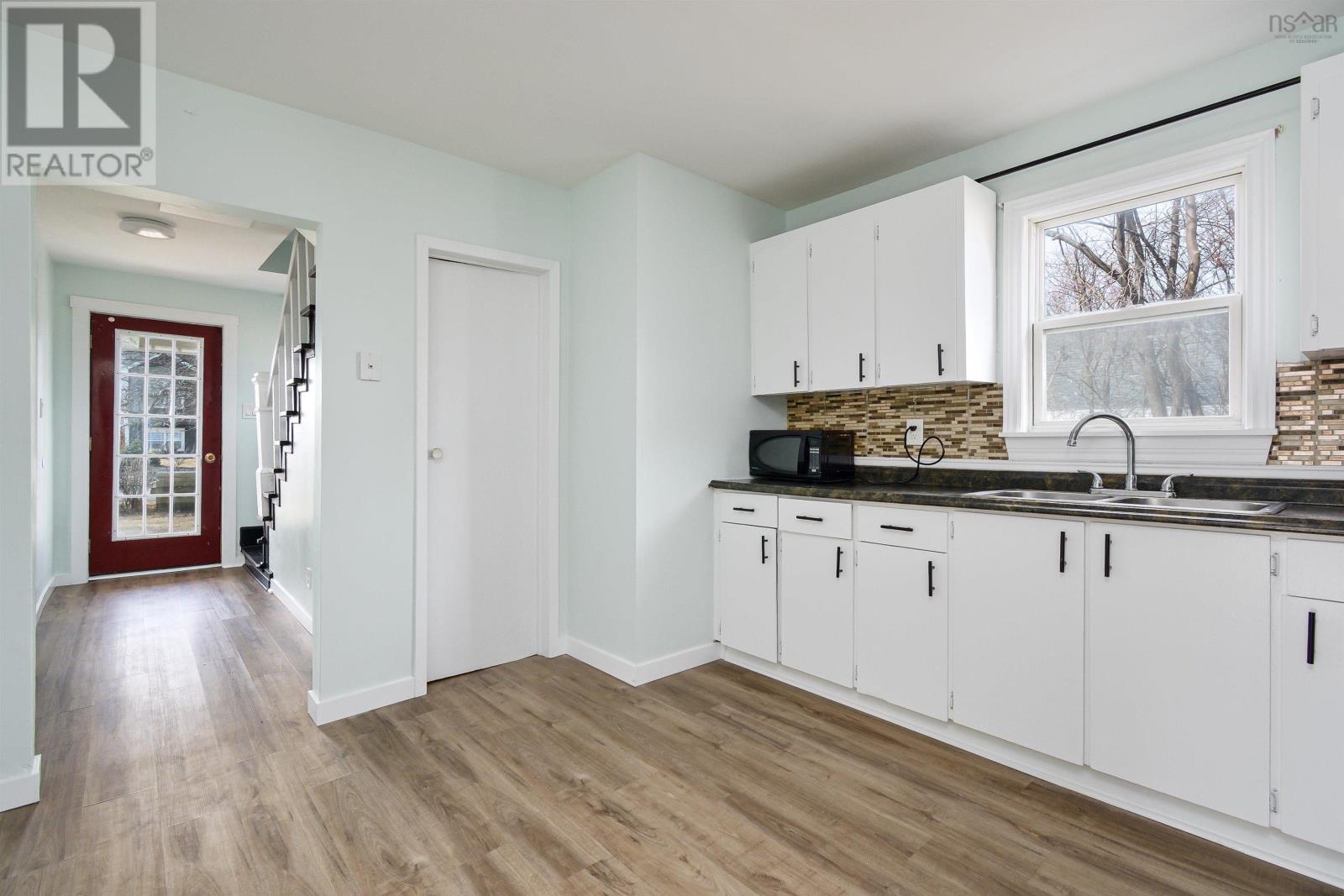 83 Borden Street, Glace Bay, Nova Scotia  B1A 1Y5 - Photo 7 - 202505822