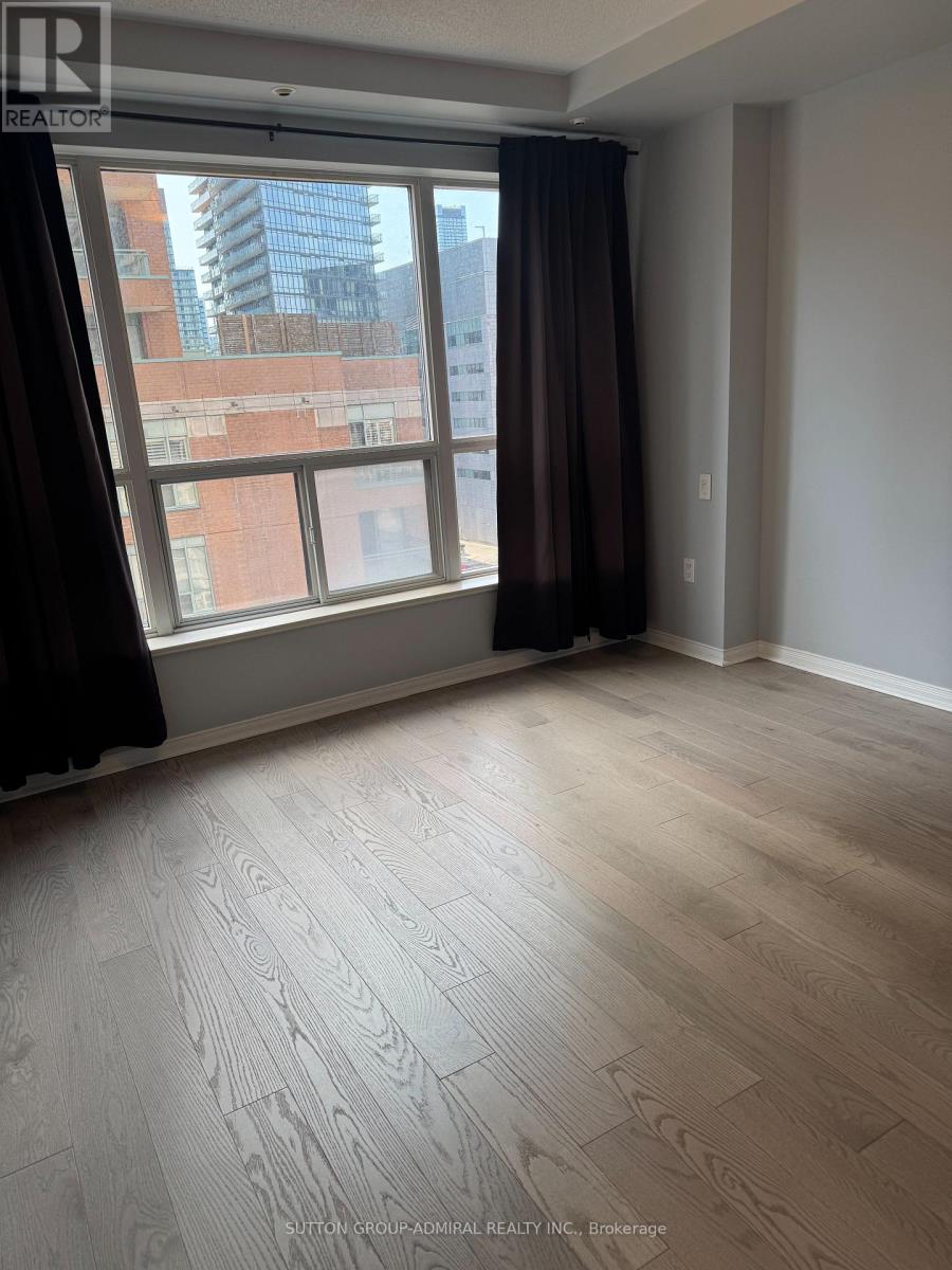905 - 909 Bay Street, Toronto, Ontario  M5S 3G2 - Photo 8 - C12021338