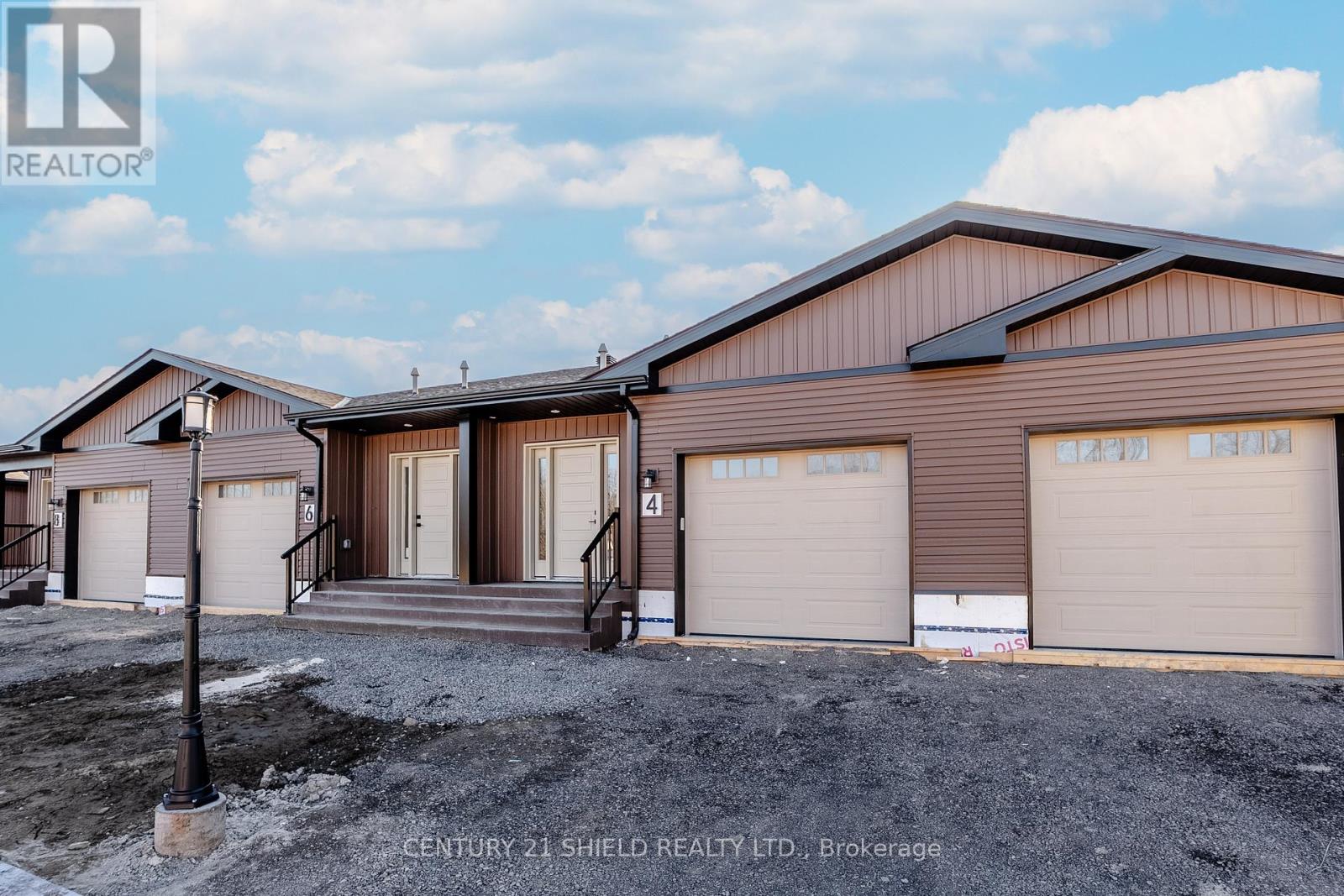 4 Erindale Lane, South Stormont, Ontario  K0C 1P0 - Photo 3 - X12042064