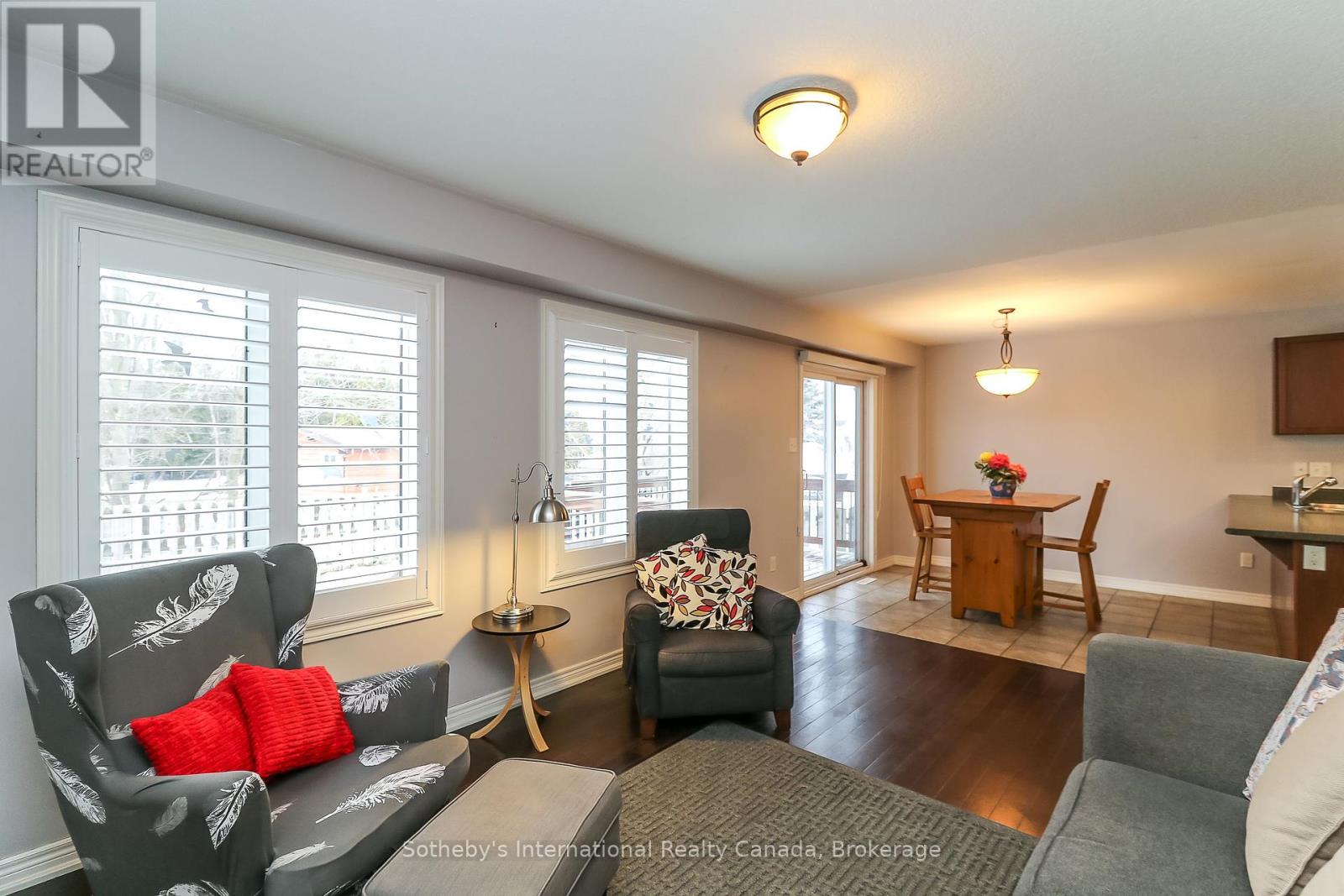 16 Nottawa Road, Wasaga Beach, Ontario  L9Y 2Y6 - Photo 18 - S12042037
