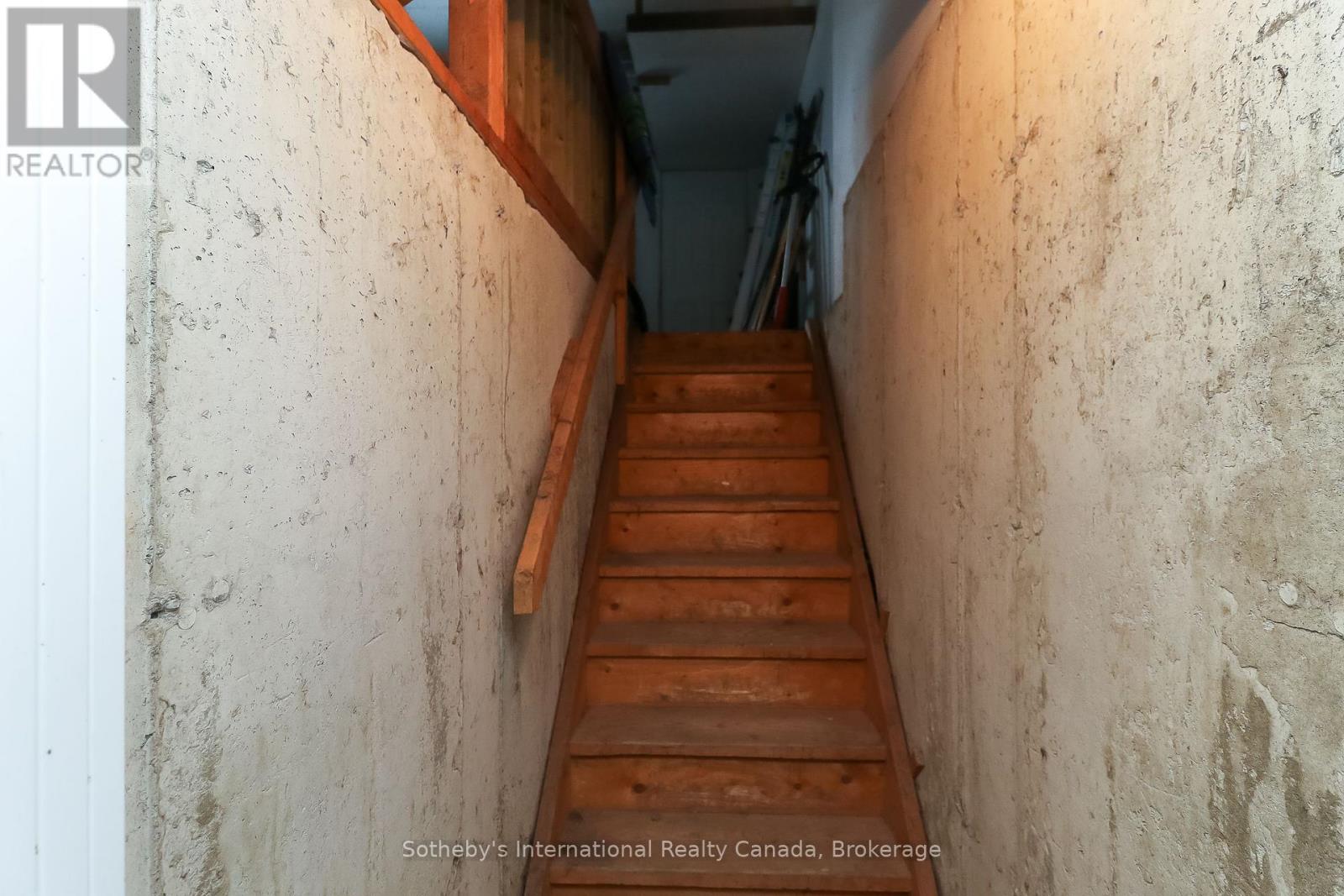 16 Nottawa Road, Wasaga Beach, Ontario  L9Y 2Y6 - Photo 35 - S12042037