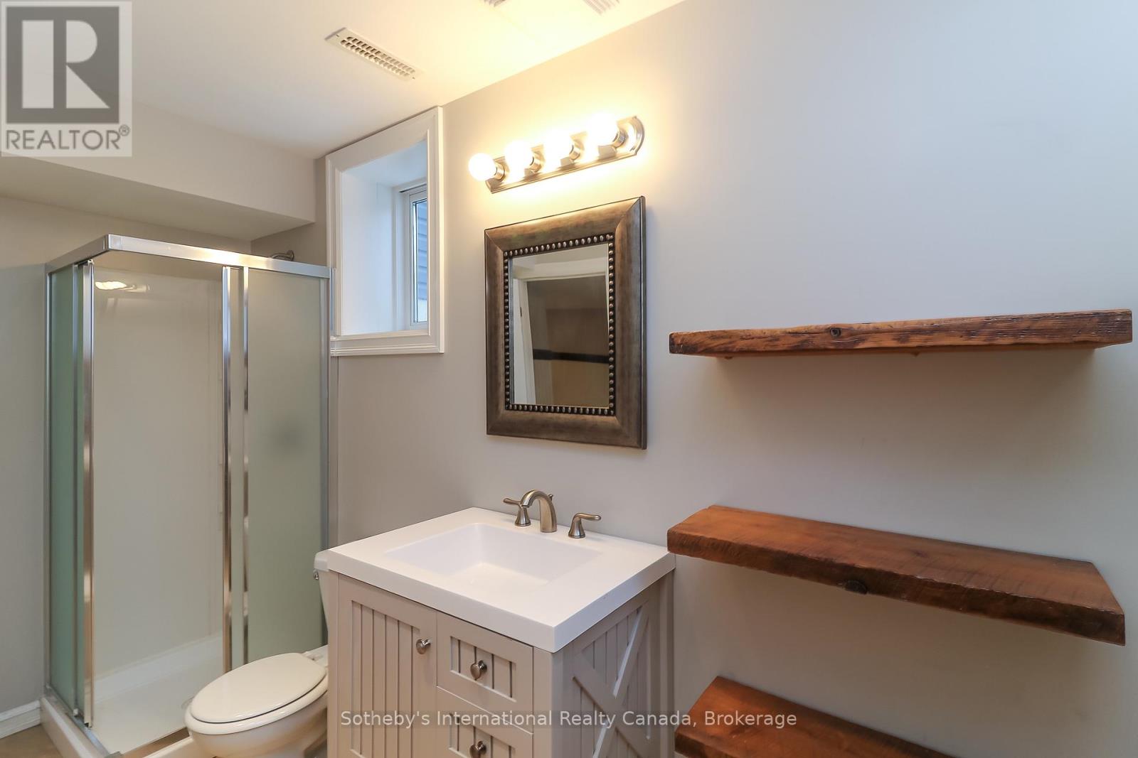16 Nottawa Road, Wasaga Beach, Ontario  L9Y 2Y6 - Photo 41 - S12042037