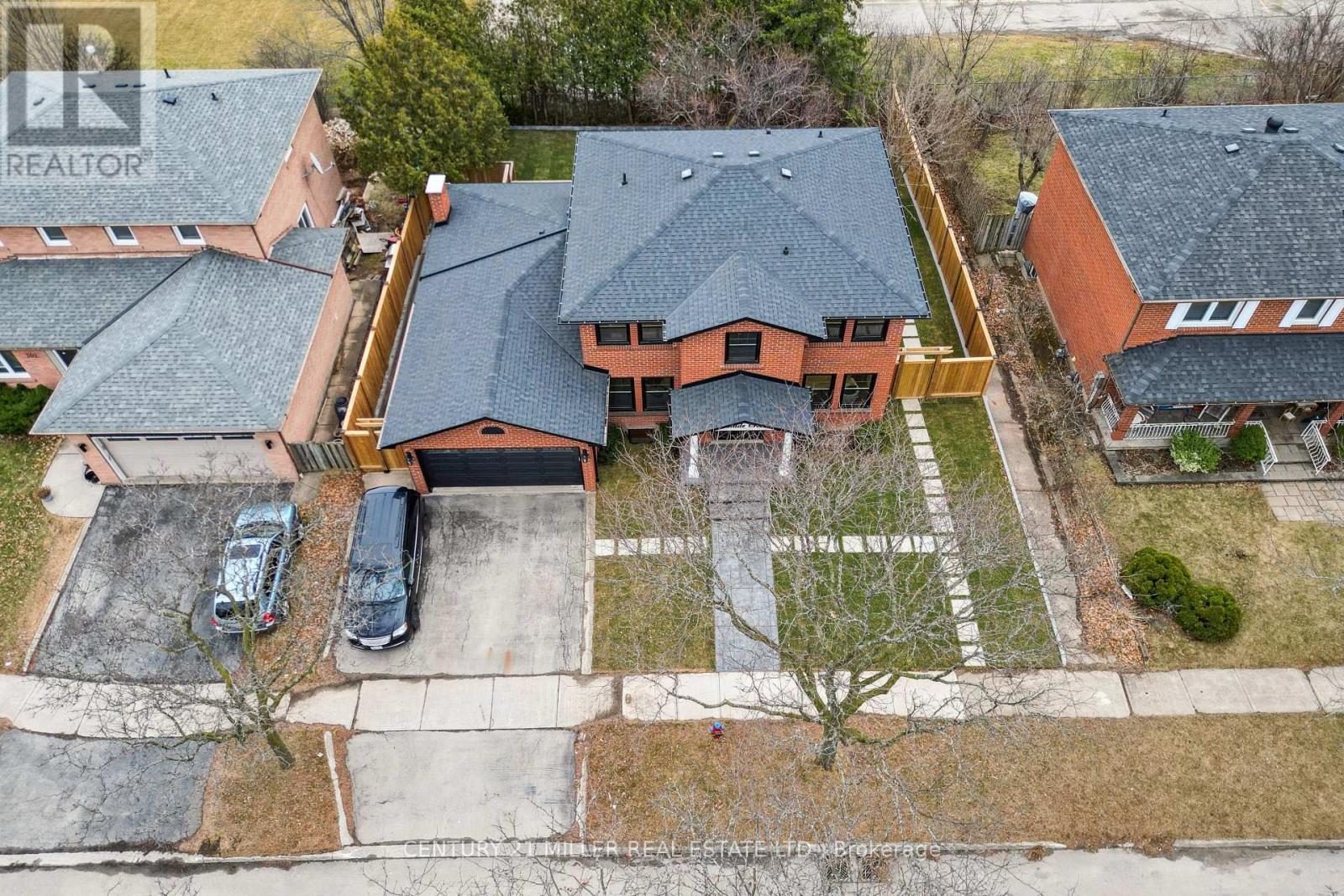 Property at 312 SLADE CRESCENT image 2