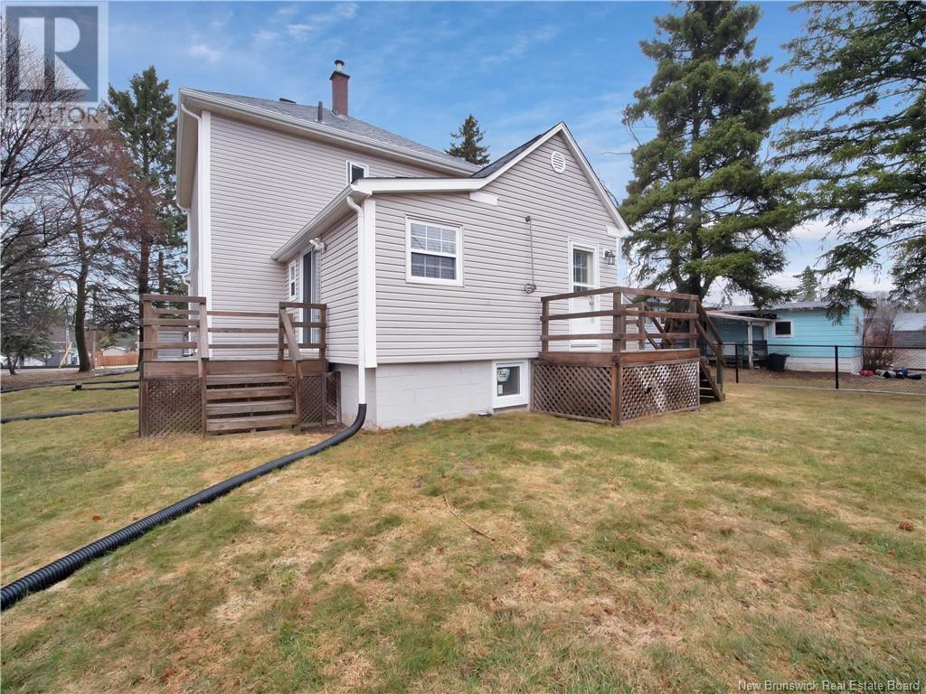 Property at 2 Greenhill Drive image 3