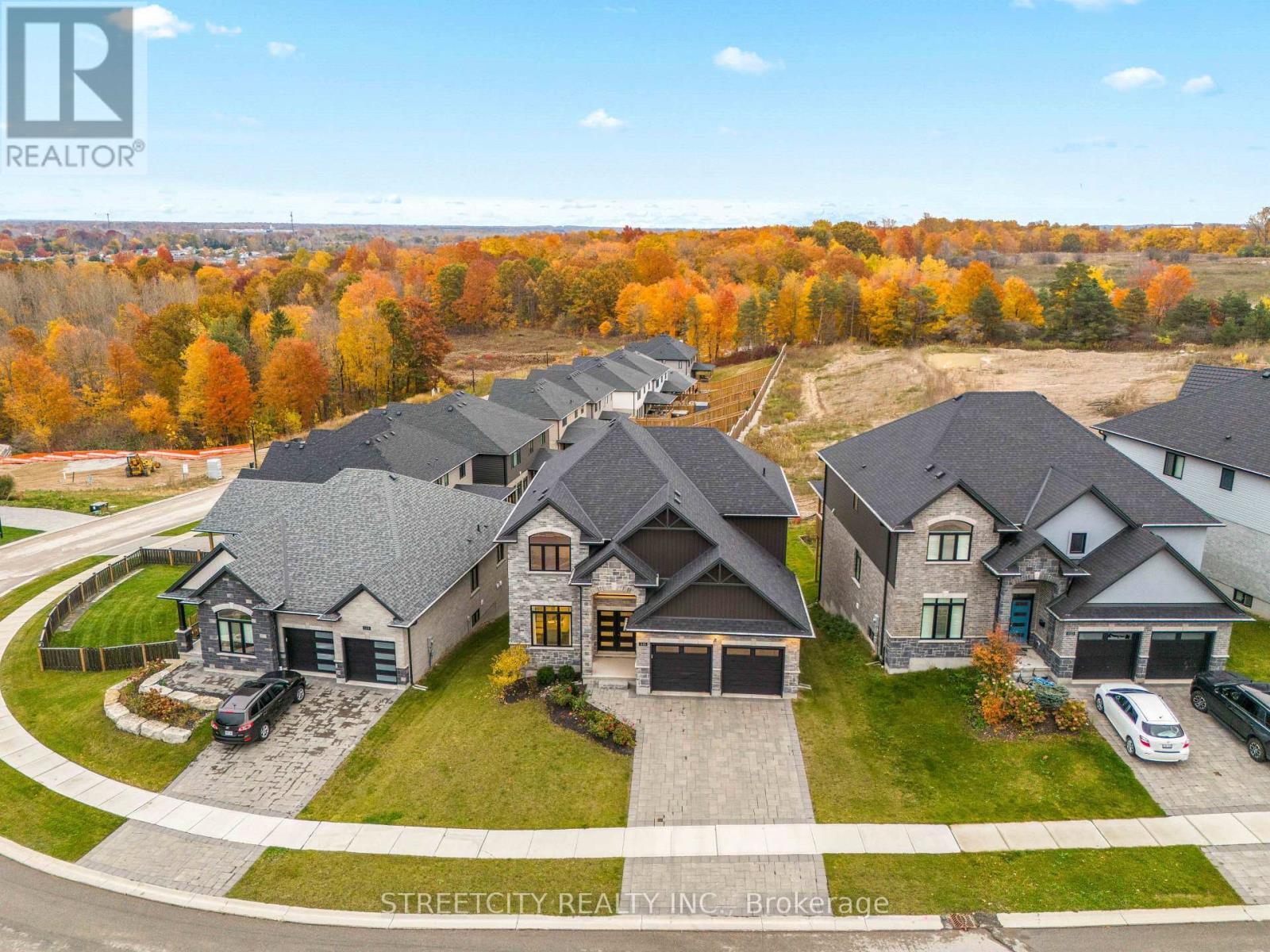 Property at 1135 MEADOWLARK RIDGE image 3