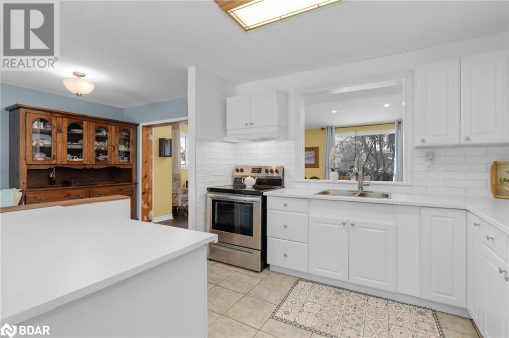 69 Christie Crescent, Barrie, Ontario  L4N 4V2 - Photo 6 - 40710375