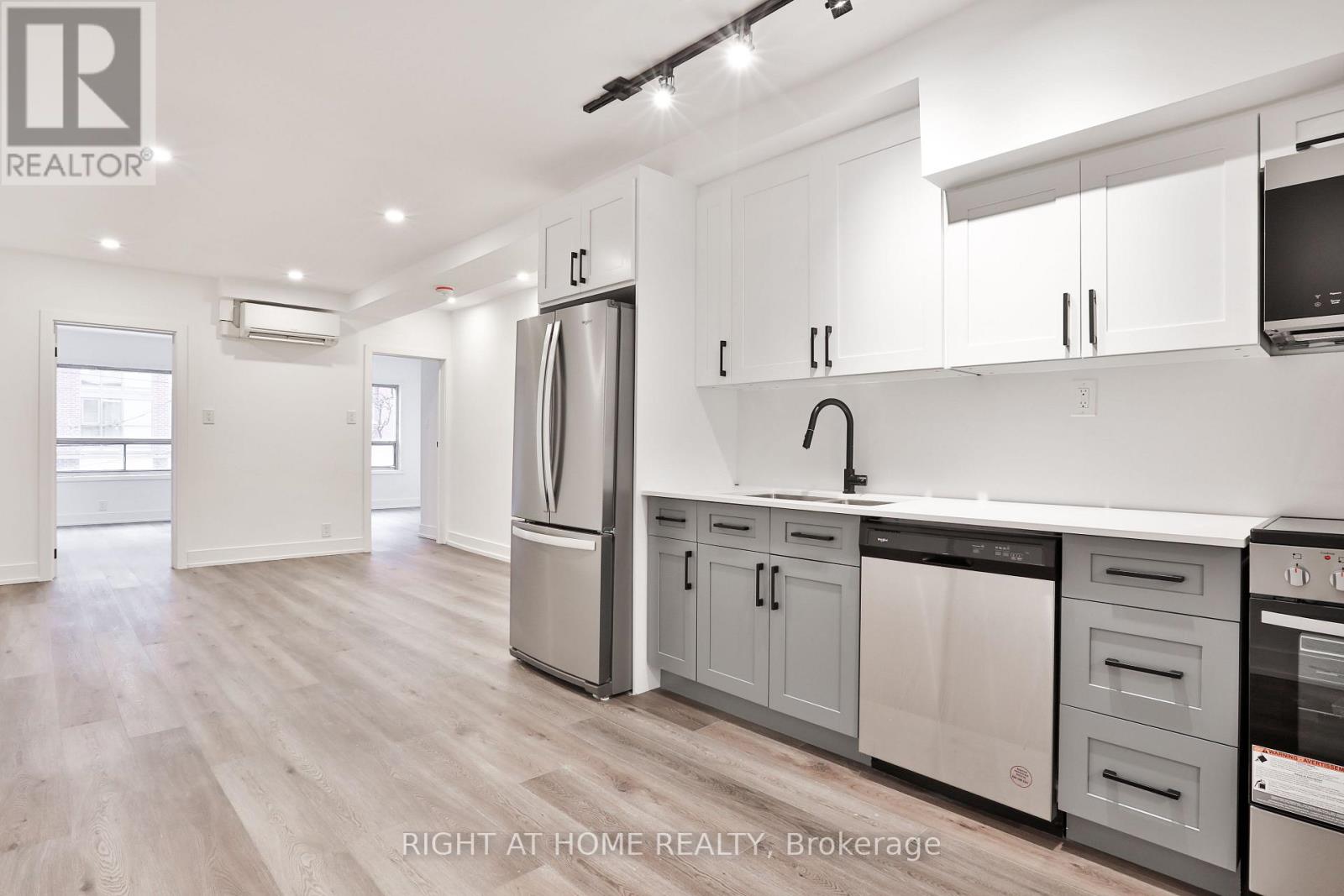 2F - 556 COLLEGE STREET, Toronto, Ontario