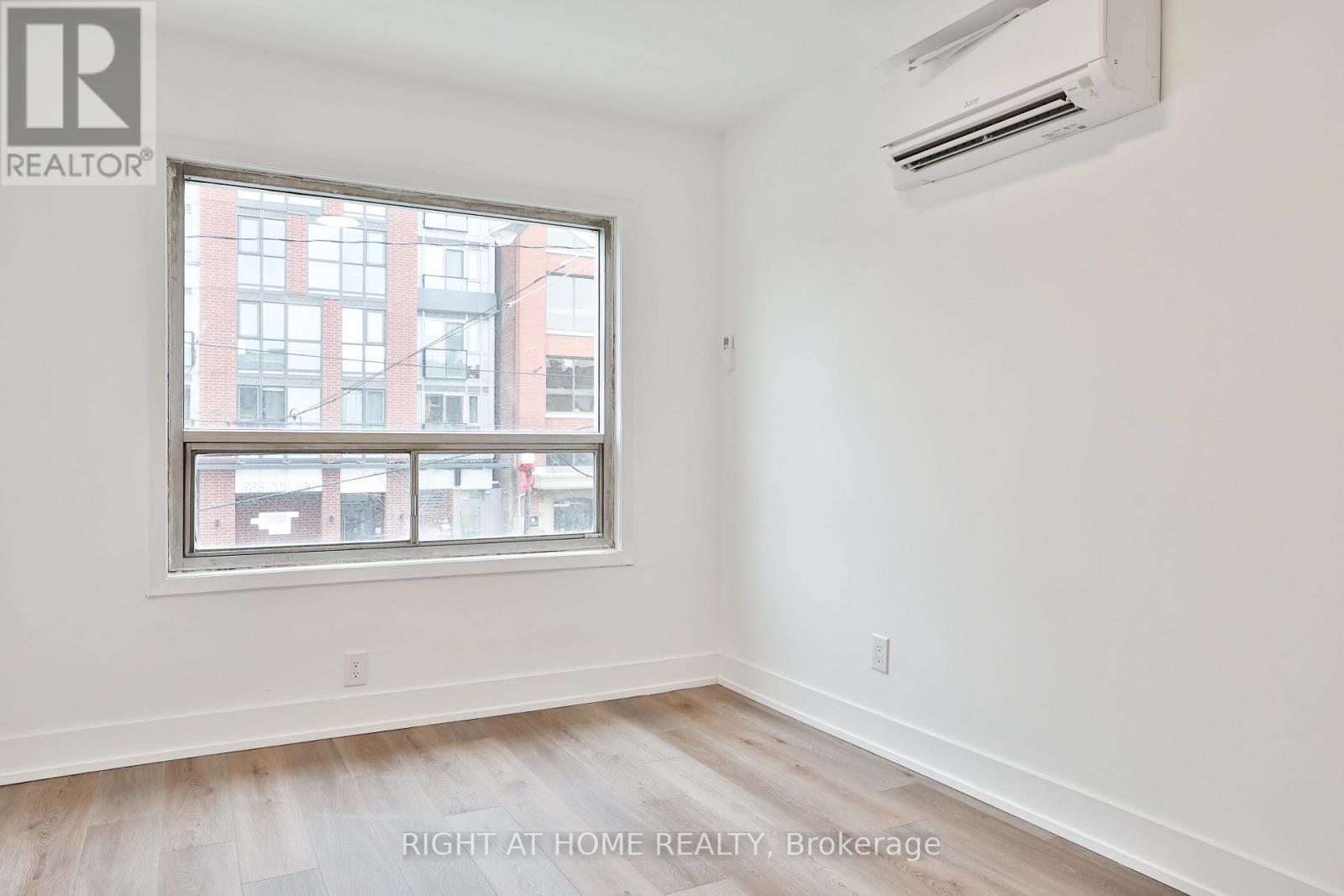 2f - 556 College Street, Toronto, Ontario  M6G 1B1 - Photo 5 - C12042079