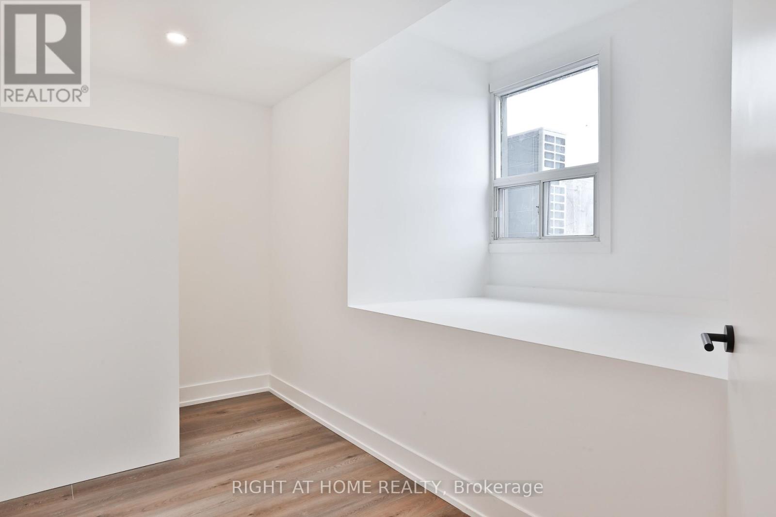 2f - 556 College Street, Toronto, Ontario  M6G 1B1 - Photo 7 - C12042079