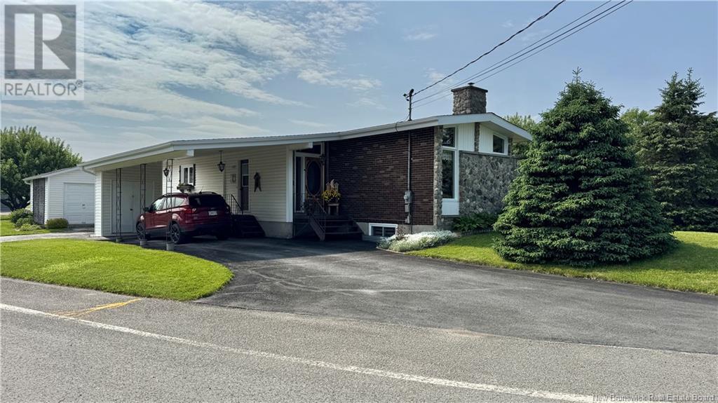 21 Mazerolle, saint-léonard, New Brunswick