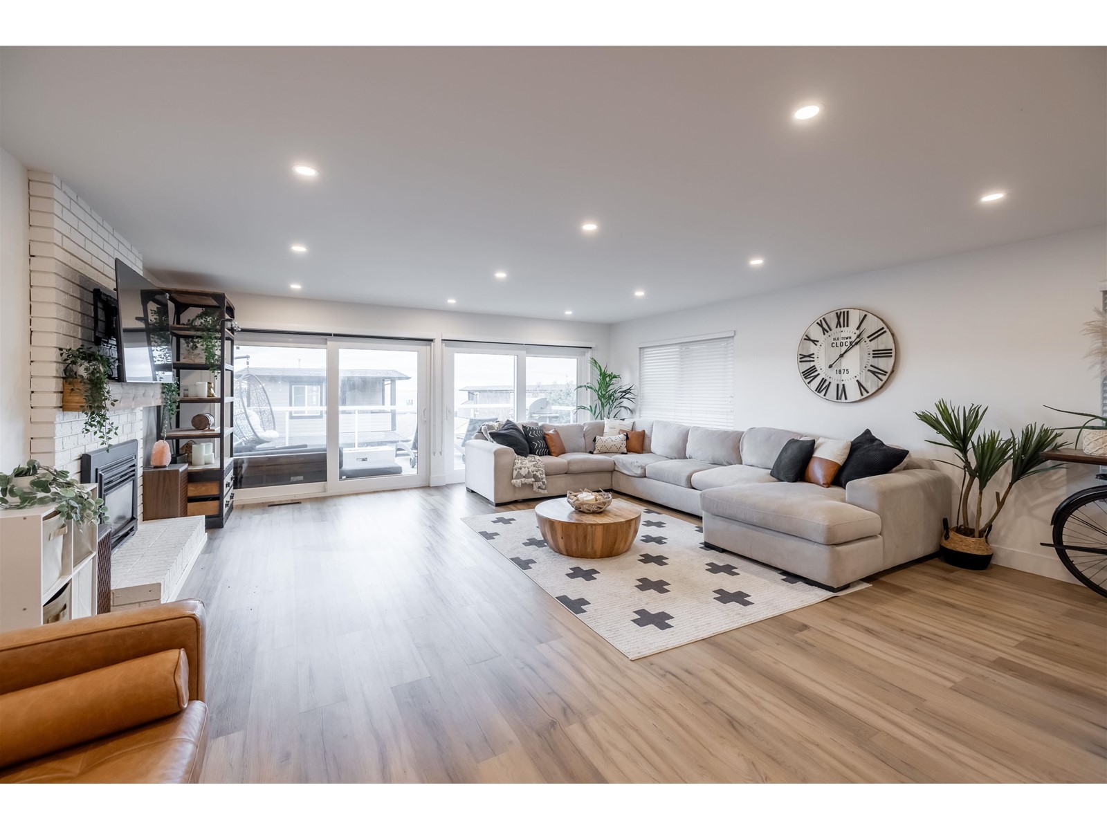 15170 Beachview Avenue, White Rock, British Columbia  V4B 1P6 - Photo 11 - R2981672