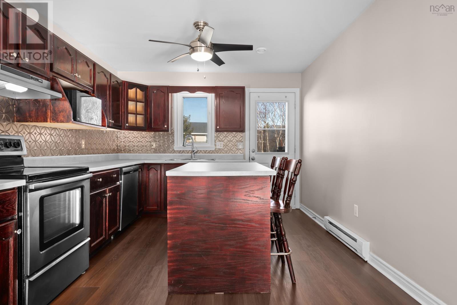 18 Peter Court, Eastern Passage, Nova Scotia  B3G 1S9 - Photo 10 - 202505838