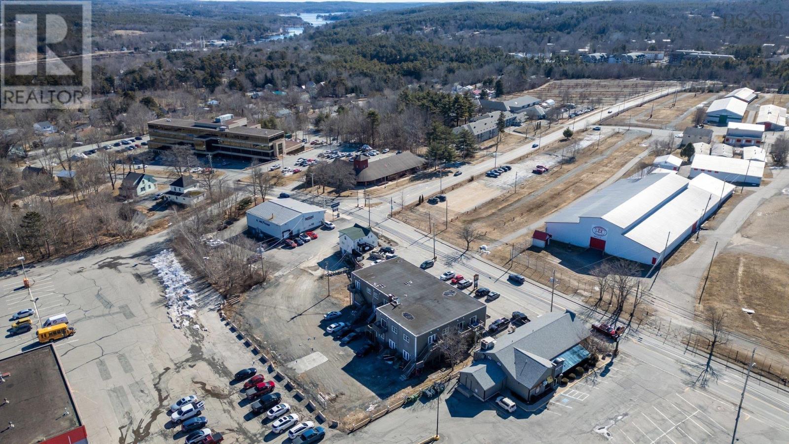 224 Dufferin Street, Bridgewater, Nova Scotia  B4V 2G7 - Photo 4 - 202505845